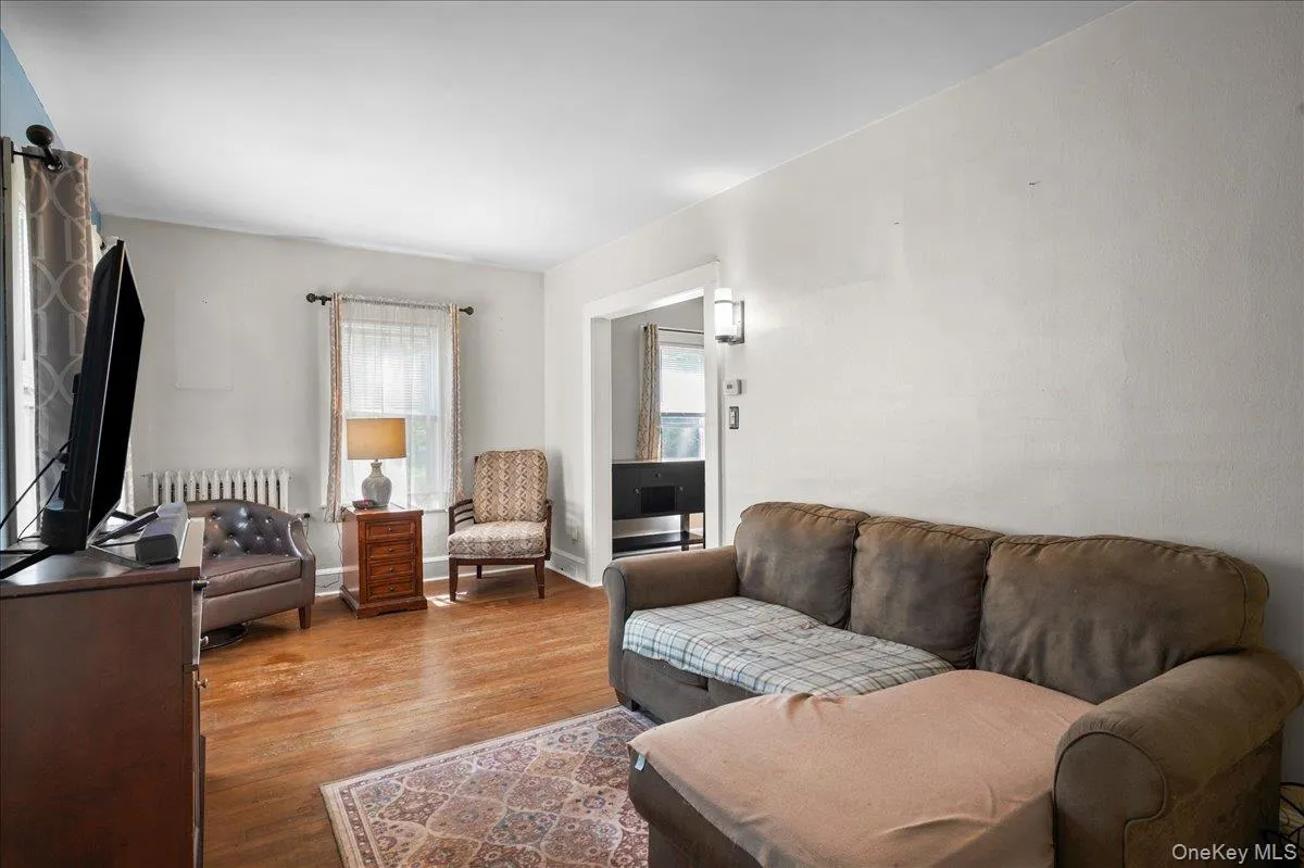 169 Dupont Avenue, Newburgh (city), NY, 2 Bedrooms Bedrooms, 5 Rooms Rooms,1 BathroomBathrooms,Residential,For Rent,Dupont,0,993531 169 Dupont Avenue, Newburgh (city), NY, 2 Bedrooms Bedrooms, 5 Rooms Rooms,1 BathroomBathrooms,Residential,For Rent,Dupont,0,993531