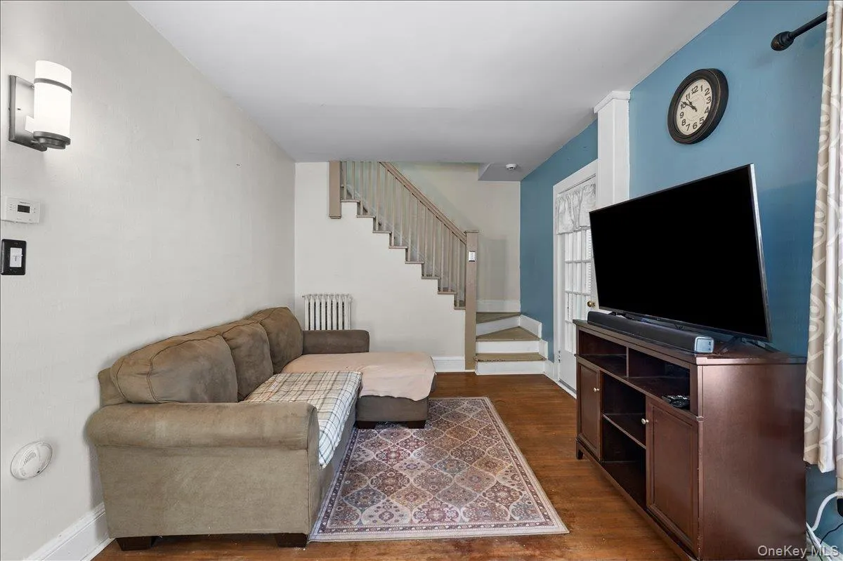 169 Dupont Avenue, Newburgh (city), NY, 2 Bedrooms Bedrooms, 5 Rooms Rooms,1 BathroomBathrooms,Residential,For Rent,Dupont,0,993531 169 Dupont Avenue, Newburgh (city), NY, 2 Bedrooms Bedrooms, 5 Rooms Rooms,1 BathroomBathrooms,Residential,For Rent,Dupont,0,993531