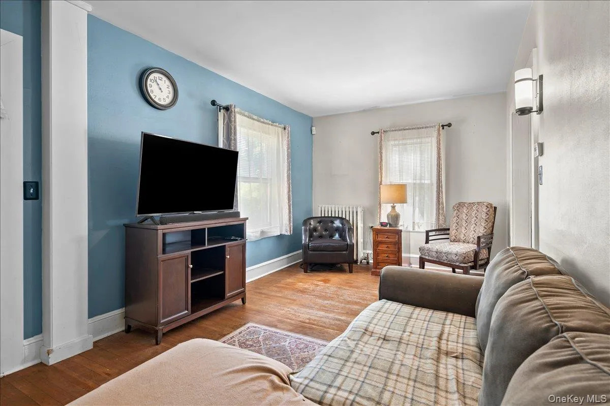 169 Dupont Avenue, Newburgh (city), NY, 2 Bedrooms Bedrooms, 5 Rooms Rooms,1 BathroomBathrooms,Residential,For Rent,Dupont,0,993531 169 Dupont Avenue, Newburgh (city), NY, 2 Bedrooms Bedrooms, 5 Rooms Rooms,1 BathroomBathrooms,Residential,For Rent,Dupont,0,993531