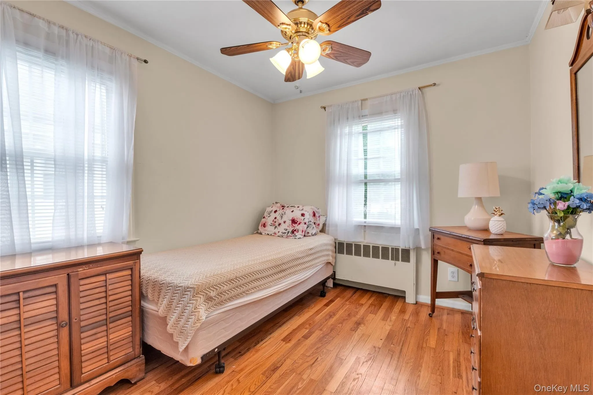 275 New Hyde Park Road, Hempstead, NY, 3 Bedrooms Bedrooms, 7 Rooms Rooms,1 BathroomBathrooms,Residential,For Rent,New Hyde Park,0,993550 275 New Hyde Park Road, Hempstead, NY, 3 Bedrooms Bedrooms, 7 Rooms Rooms,1 BathroomBathrooms,Residential,For Rent,New Hyde Park,0,993550
