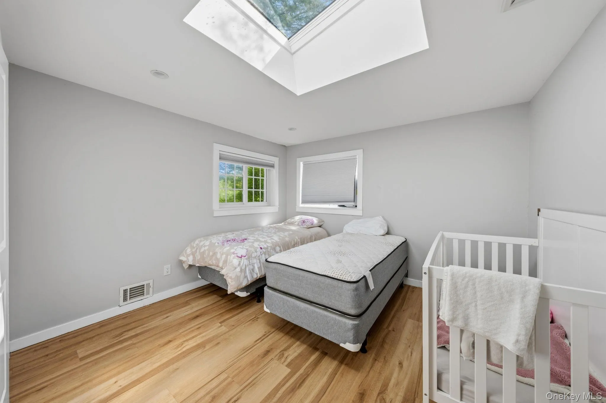 4 Arrowhead Lane, Ramapo, NY, 5 Bedrooms Bedrooms, 9 Rooms Rooms,3 BathroomsBathrooms,Residential,For Rent,Arrowhead,0,993555 4 Arrowhead Lane, Ramapo, NY, 5 Bedrooms Bedrooms, 9 Rooms Rooms,3 BathroomsBathrooms,Residential,For Rent,Arrowhead,0,993555