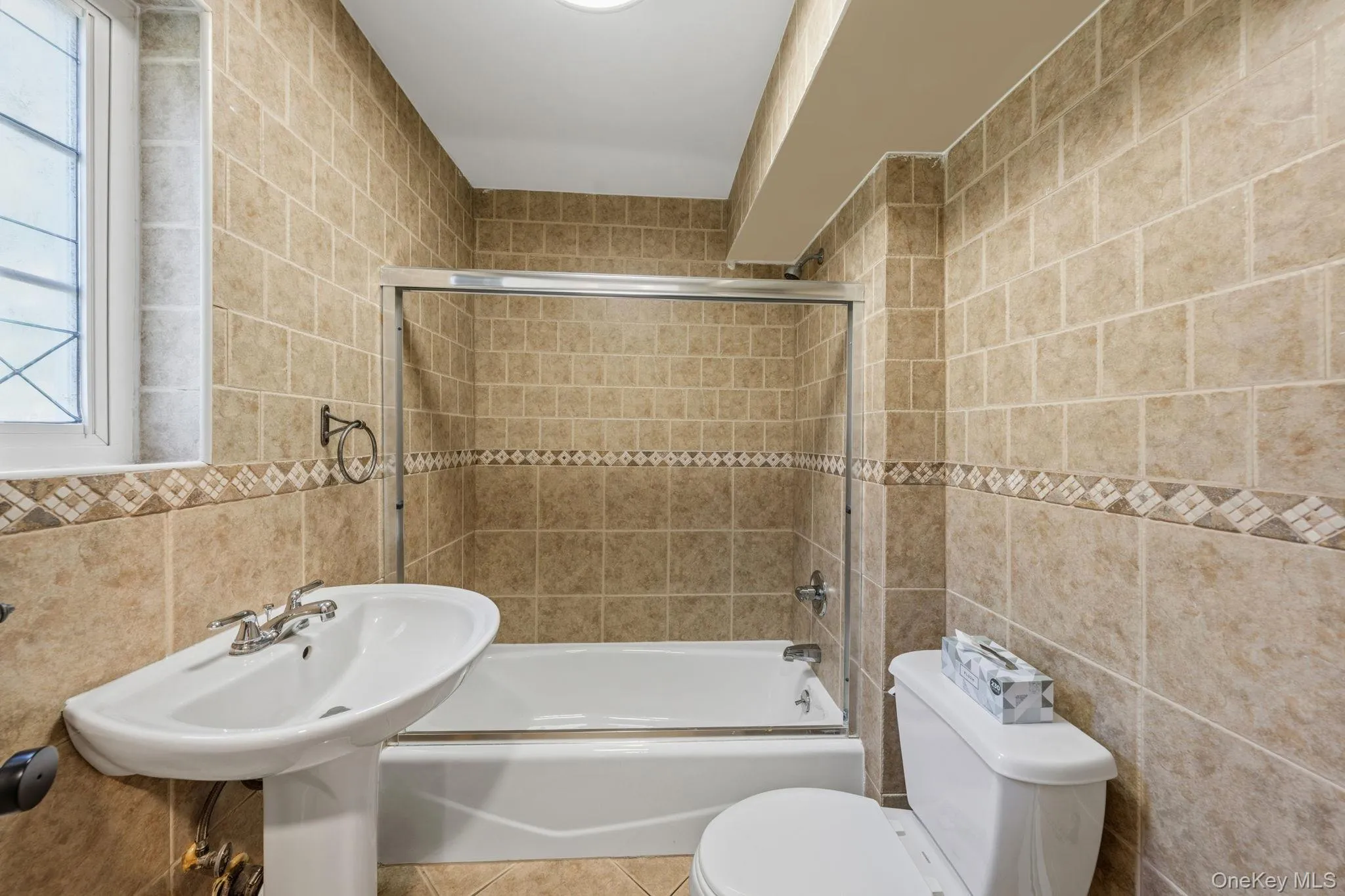 4 Arrowhead Lane, Ramapo, NY, 5 Bedrooms Bedrooms, 9 Rooms Rooms,3 BathroomsBathrooms,Residential,For Rent,Arrowhead,0,993555 4 Arrowhead Lane, Ramapo, NY, 5 Bedrooms Bedrooms, 9 Rooms Rooms,3 BathroomsBathrooms,Residential,For Rent,Arrowhead,0,993555