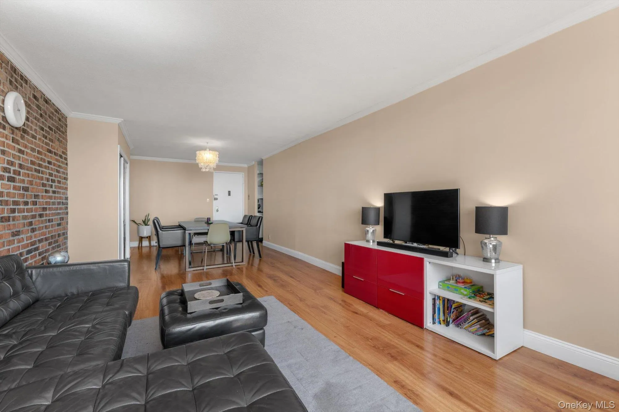 118-18 Union Turnpike, New York, NY, 2 Bedrooms Bedrooms, 5 Rooms Rooms,2 BathroomsBathrooms,Residential,For Rent,Union,0,993573 118-18 Union Turnpike, New York, NY, 2 Bedrooms Bedrooms, 5 Rooms Rooms,2 BathroomsBathrooms,Residential,For Rent,Union,0,993573