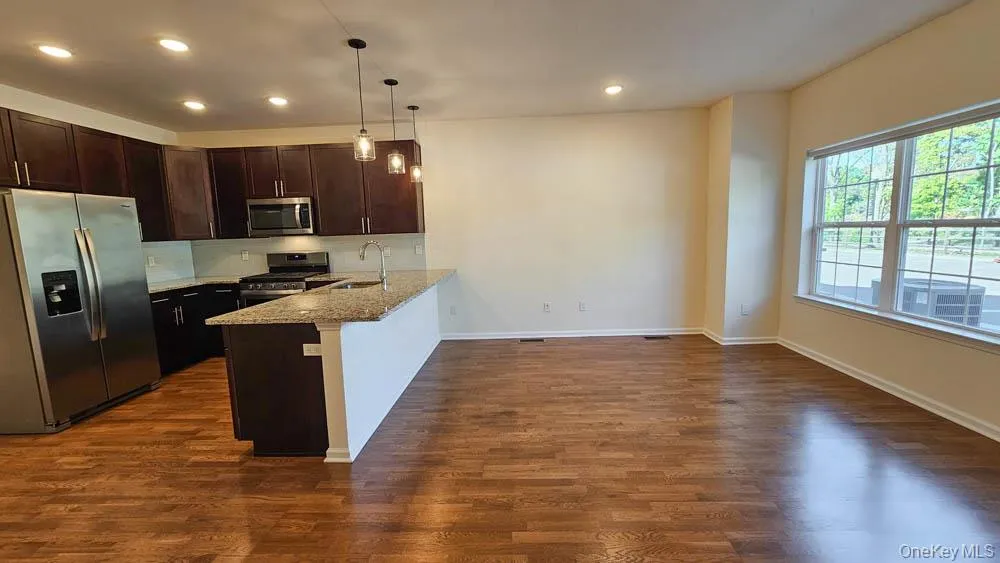 260 Main Street, Goshen, NY, 2 Bedrooms Bedrooms, 6 Rooms Rooms,2 BathroomsBathrooms,Residential Lease,For Rent,Main,0,993598 260 Main Street, Goshen, NY, 2 Bedrooms Bedrooms, 6 Rooms Rooms,2 BathroomsBathrooms,Residential Lease,For Rent,Main,0,993598