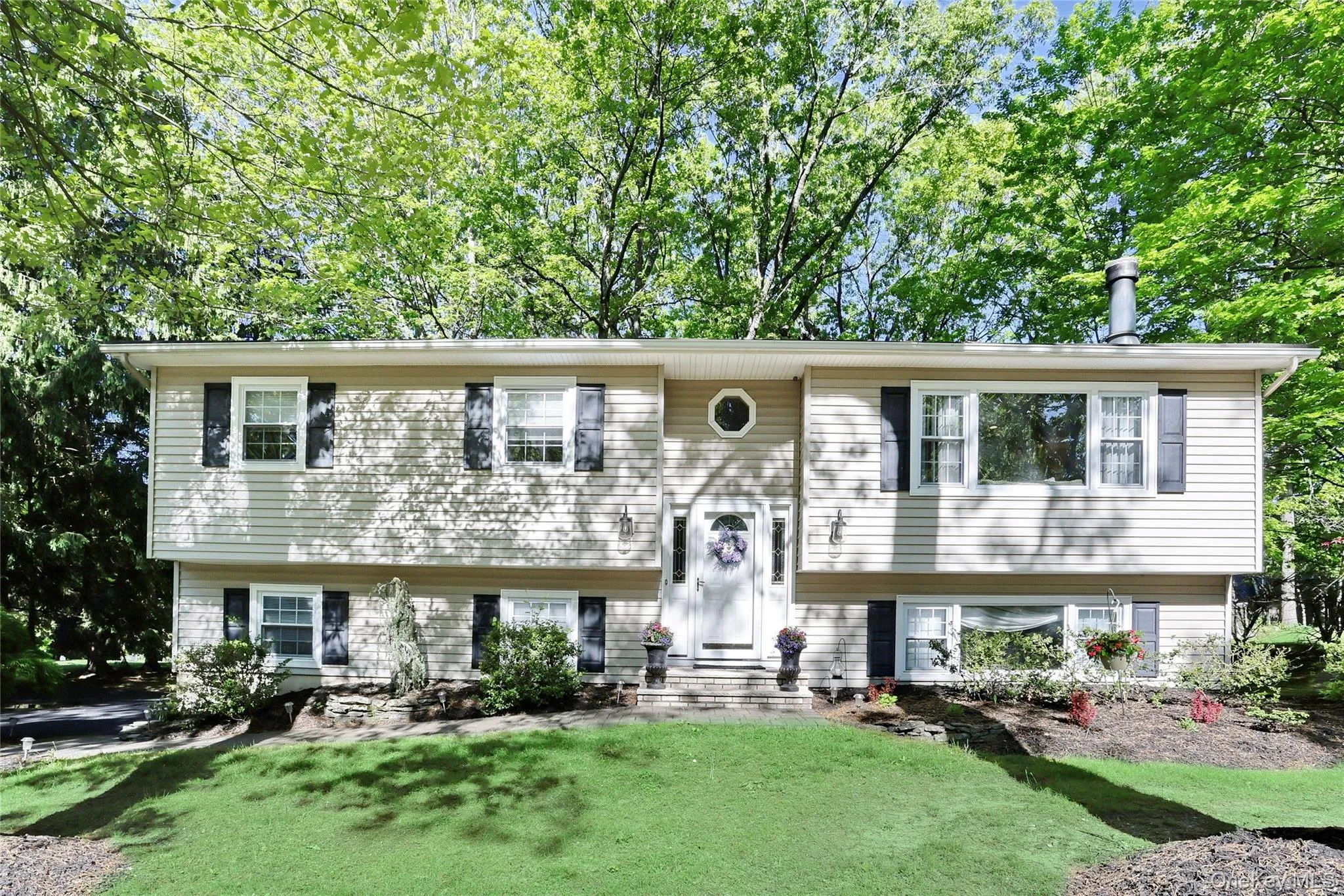 3 Durham Lane, Ramapo, NY, 4 Bedrooms Bedrooms, 8 Rooms Rooms,2 BathroomsBathrooms,Residential Sale,For Rent,Durham,0,993599 3 Durham Lane, Ramapo, NY, 4 Bedrooms Bedrooms, 8 Rooms Rooms,2 BathroomsBathrooms,Residential Sale,For Rent,Durham,0,993599