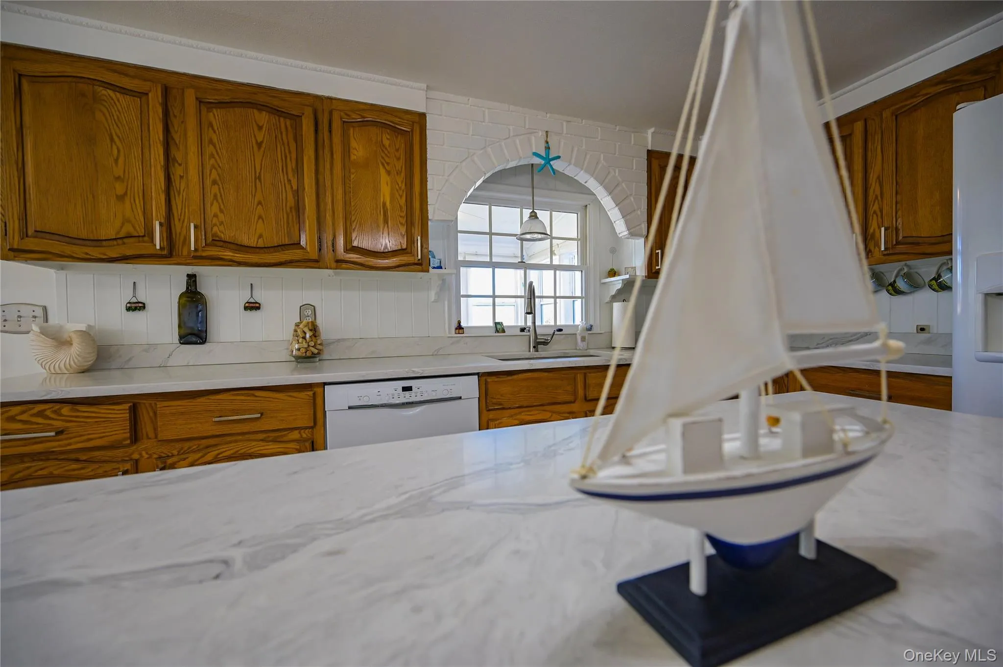 9339 Crooked Hill Road, Out Of Area, NY, 4 Bedrooms Bedrooms, 10 Rooms Rooms,1 BathroomBathrooms,Residential,For Rent,Crooked Hill,0,993608 9339 Crooked Hill Road, Out Of Area, NY, 4 Bedrooms Bedrooms, 10 Rooms Rooms,1 BathroomBathrooms,Residential,For Rent,Crooked Hill,0,993608
