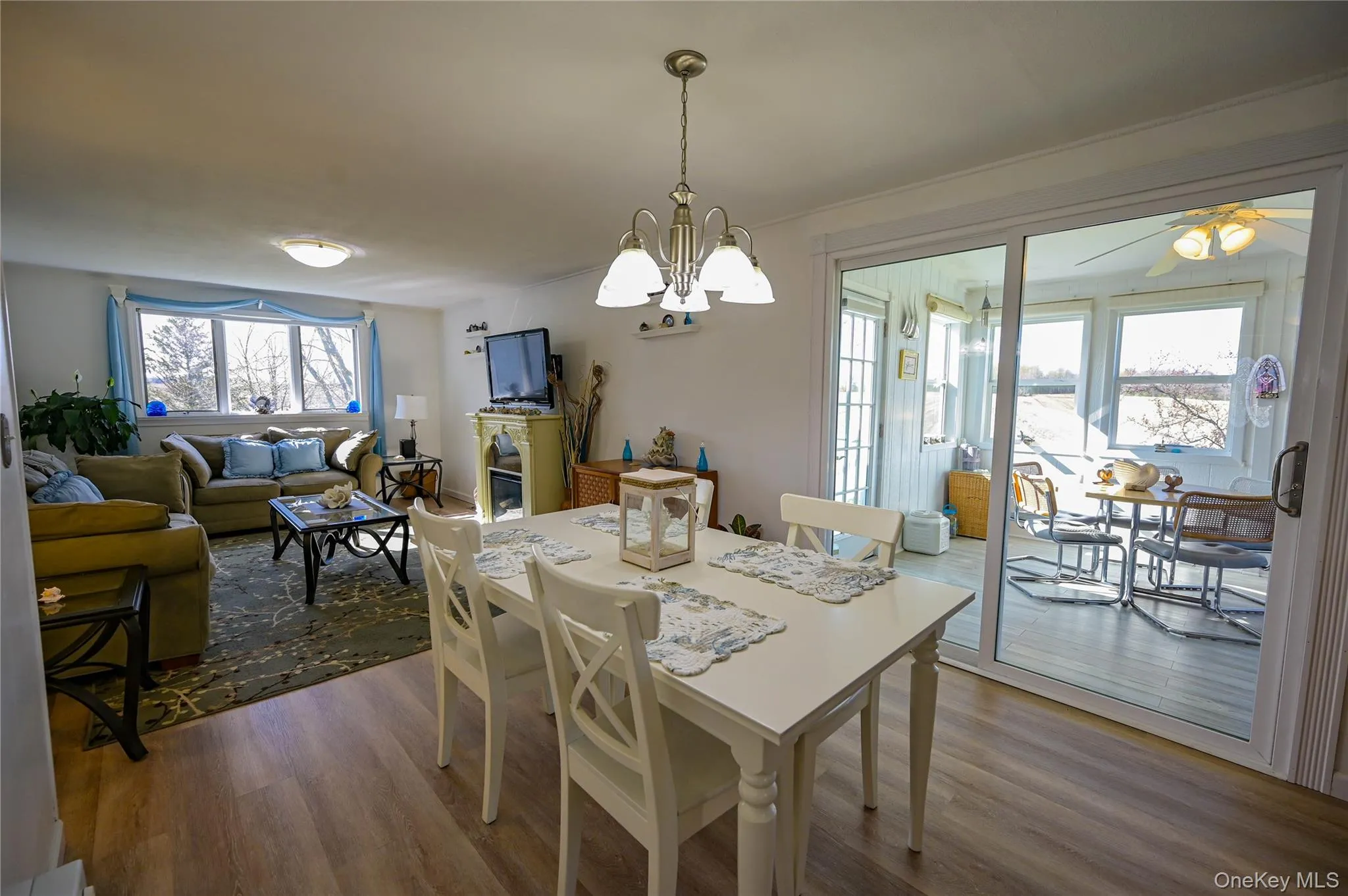 9339 Crooked Hill Road, Out Of Area, NY, 4 Bedrooms Bedrooms, 10 Rooms Rooms,1 BathroomBathrooms,Residential,For Rent,Crooked Hill,0,993608 9339 Crooked Hill Road, Out Of Area, NY, 4 Bedrooms Bedrooms, 10 Rooms Rooms,1 BathroomBathrooms,Residential,For Rent,Crooked Hill,0,993608