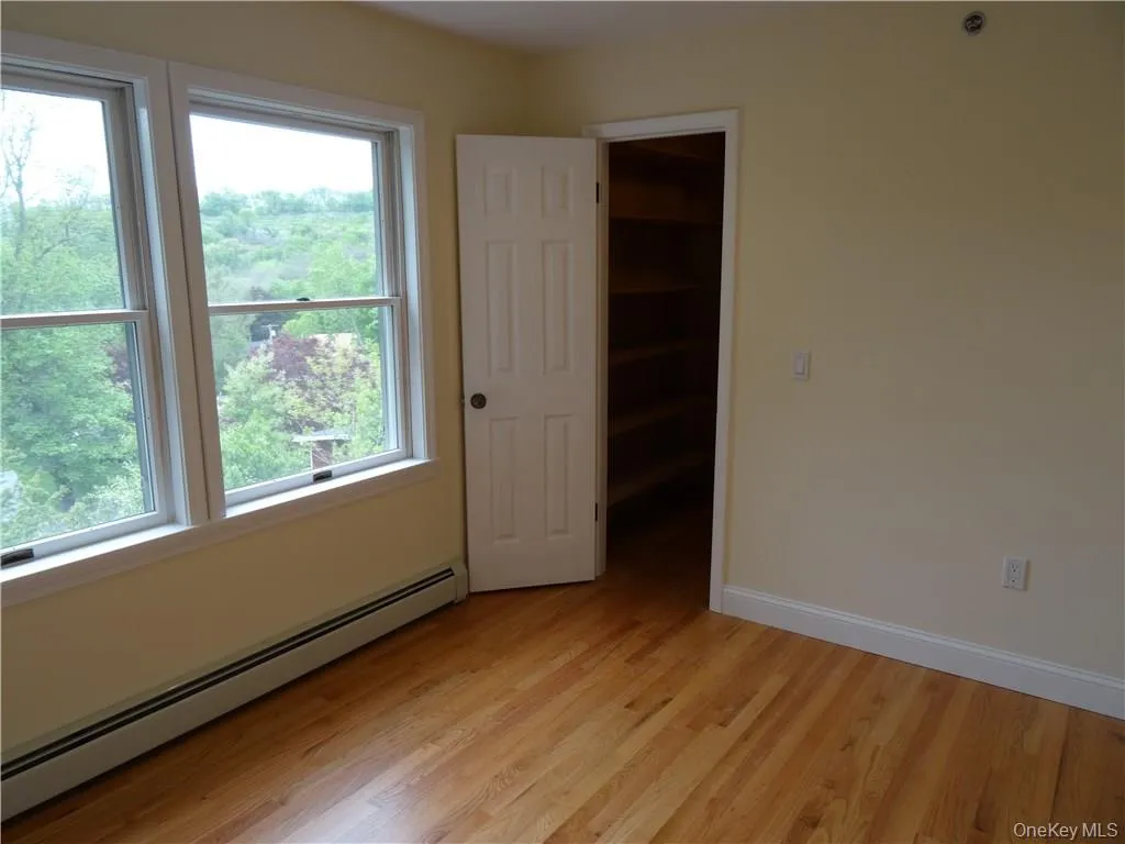 30 Mortimer Terrace, Greenburgh, NY, 4 Bedrooms Bedrooms, 8 Rooms Rooms,2 BathroomsBathrooms,Residential Lease,For Rent,Mortimer,0,993623 30 Mortimer Terrace, Greenburgh, NY, 4 Bedrooms Bedrooms, 8 Rooms Rooms,2 BathroomsBathrooms,Residential Lease,For Rent,Mortimer,0,993623
