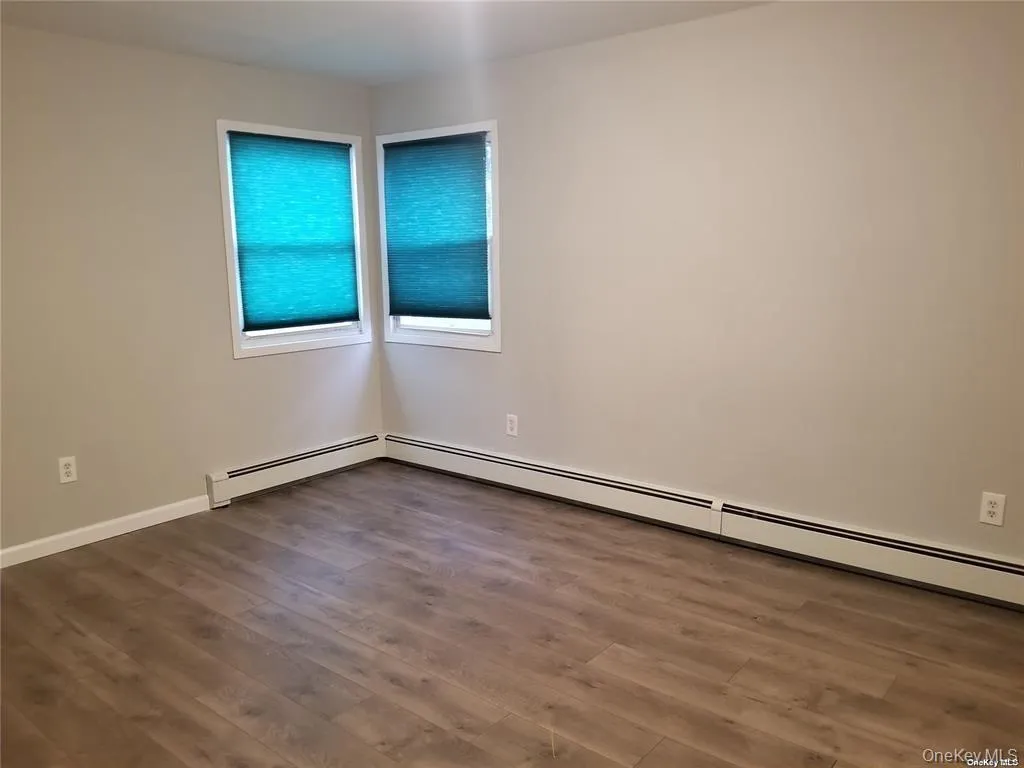 6 Roland Place, Babylon, NY, 3 Bedrooms Bedrooms, 6 Rooms Rooms,2 BathroomsBathrooms,Residential Lease,For Rent,Roland,0,993635 6 Roland Place, Babylon, NY, 3 Bedrooms Bedrooms, 6 Rooms Rooms,2 BathroomsBathrooms,Residential Lease,For Rent,Roland,0,993635