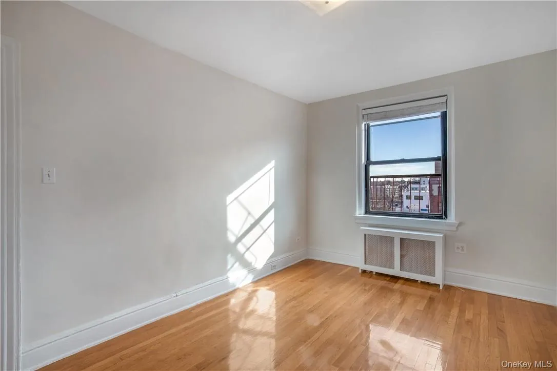 250 Martine Avenue, White Plains, NY, 2 Bedrooms Bedrooms, 4 Rooms Rooms,1 BathroomBathrooms,Residential Lease,For Rent,Martine,0,993636 250 Martine Avenue, White Plains, NY, 2 Bedrooms Bedrooms, 4 Rooms Rooms,1 BathroomBathrooms,Residential Lease,For Rent,Martine,0,993636