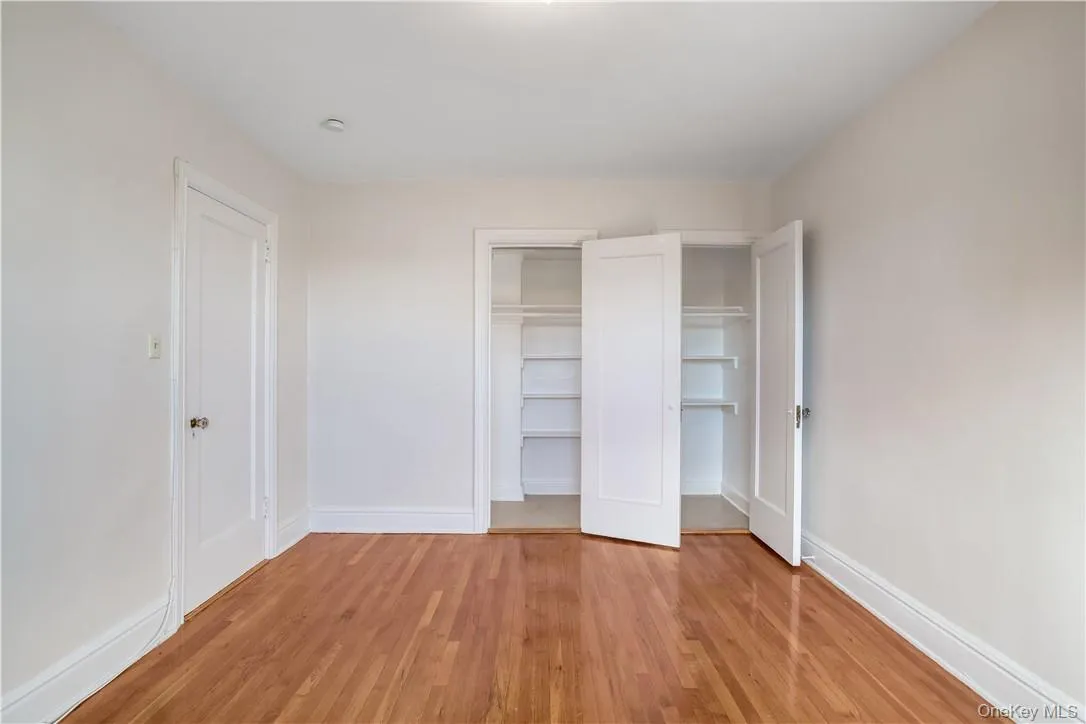 250 Martine Avenue, White Plains, NY, 2 Bedrooms Bedrooms, 4 Rooms Rooms,1 BathroomBathrooms,Residential Lease,For Rent,Martine,0,993636 250 Martine Avenue, White Plains, NY, 2 Bedrooms Bedrooms, 4 Rooms Rooms,1 BathroomBathrooms,Residential Lease,For Rent,Martine,0,993636