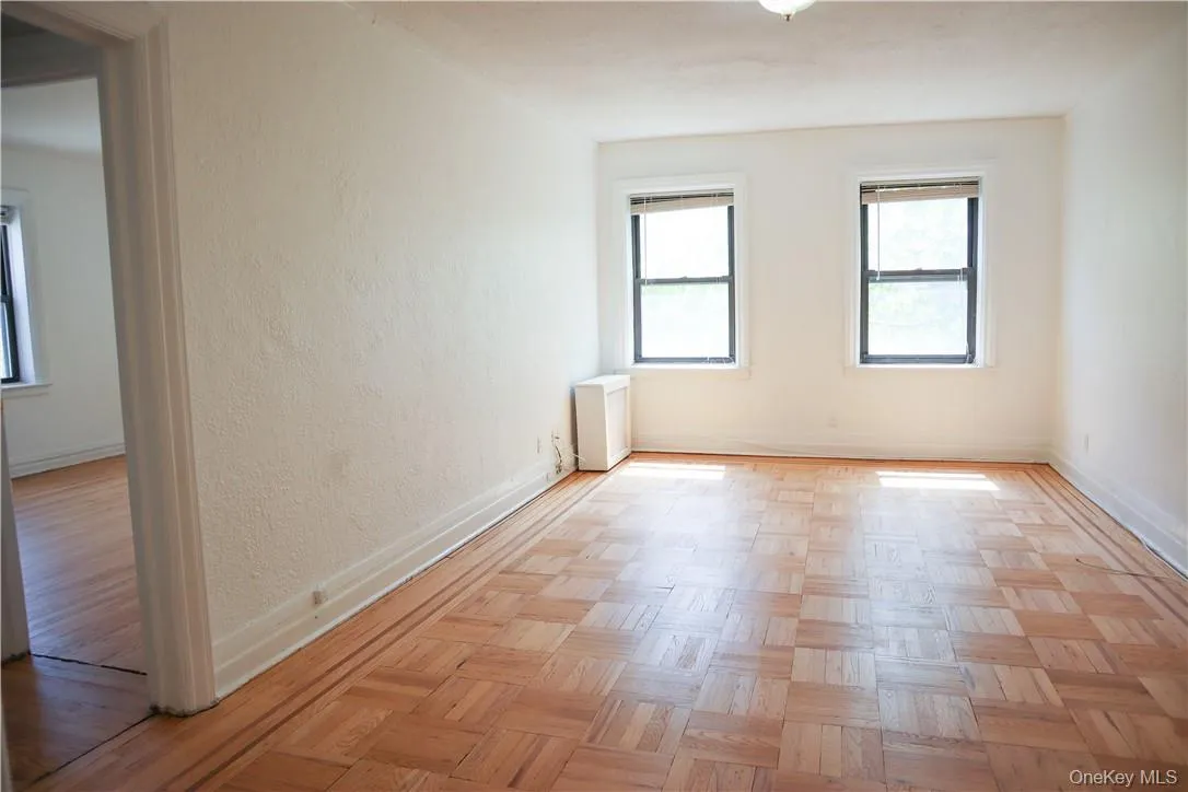 42 Barker Avenue, White Plains, NY, 1 Bedroom Bedrooms, 3 Rooms Rooms,1 BathroomBathrooms,Residential Lease,For Rent,Barker,0,993653 42 Barker Avenue, White Plains, NY, 1 Bedroom Bedrooms, 3 Rooms Rooms,1 BathroomBathrooms,Residential Lease,For Rent,Barker,0,993653