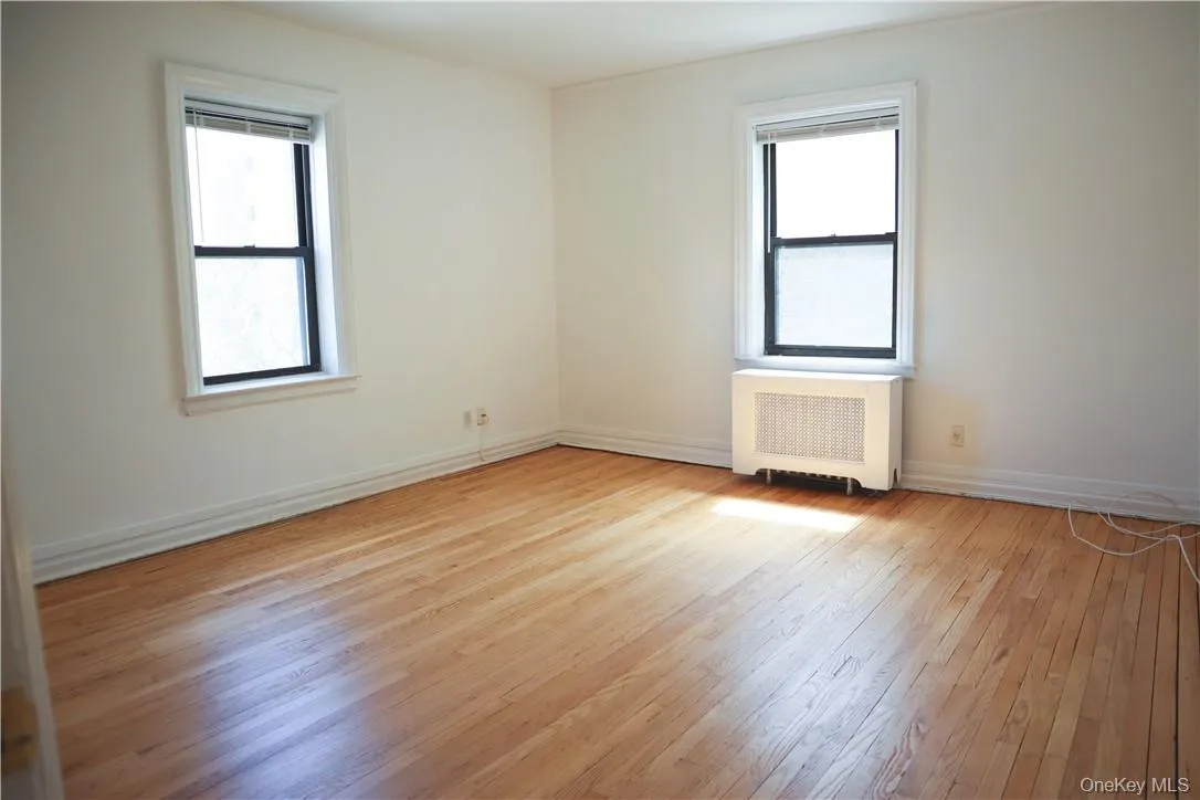 42 Barker Avenue, White Plains, NY, 1 Bedroom Bedrooms, 3 Rooms Rooms,1 BathroomBathrooms,Residential Lease,For Rent,Barker,0,993653 42 Barker Avenue, White Plains, NY, 1 Bedroom Bedrooms, 3 Rooms Rooms,1 BathroomBathrooms,Residential Lease,For Rent,Barker,0,993653