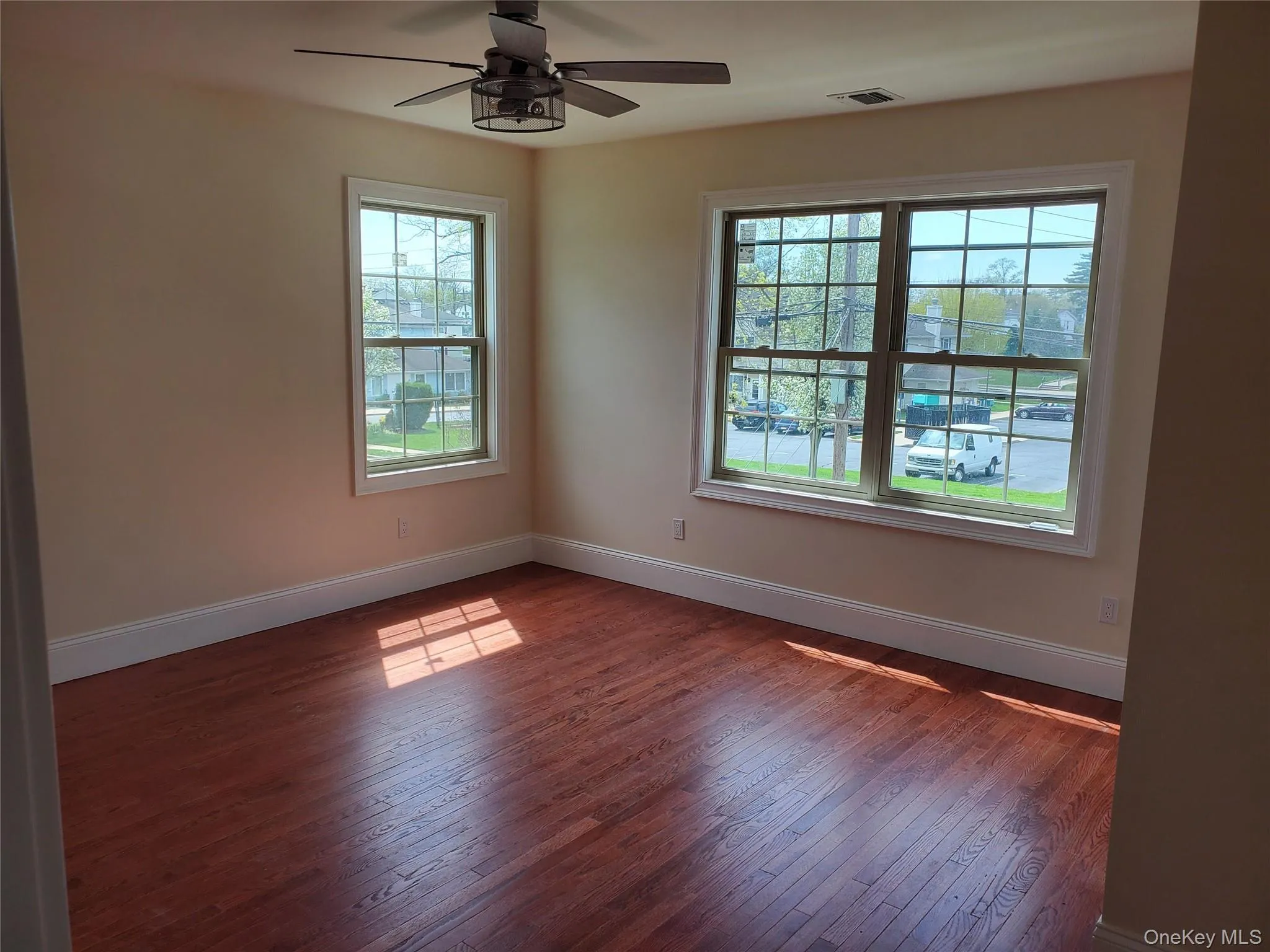 529 Maple Avenue, Hempstead, NY, 3 Bedrooms Bedrooms, 6 Rooms Rooms,2 BathroomsBathrooms,Residential Lease,For Rent,Maple,0,993681 529 Maple Avenue, Hempstead, NY, 3 Bedrooms Bedrooms, 6 Rooms Rooms,2 BathroomsBathrooms,Residential Lease,For Rent,Maple,0,993681