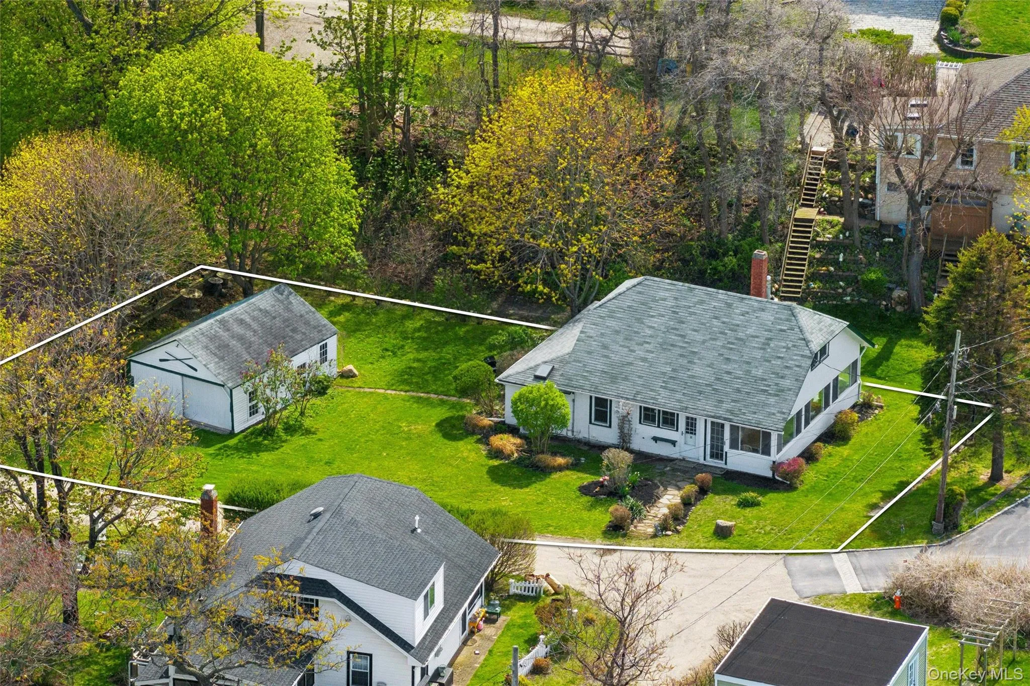 21 Walk, Riverhead, NY, 4 Bedrooms Bedrooms, 8 Rooms Rooms,1 BathroomBathrooms,Residential Lease,For Rent,Walk,0,993682 21 Walk, Riverhead, NY, 4 Bedrooms Bedrooms, 8 Rooms Rooms,1 BathroomBathrooms,Residential Lease,For Rent,Walk,0,993682