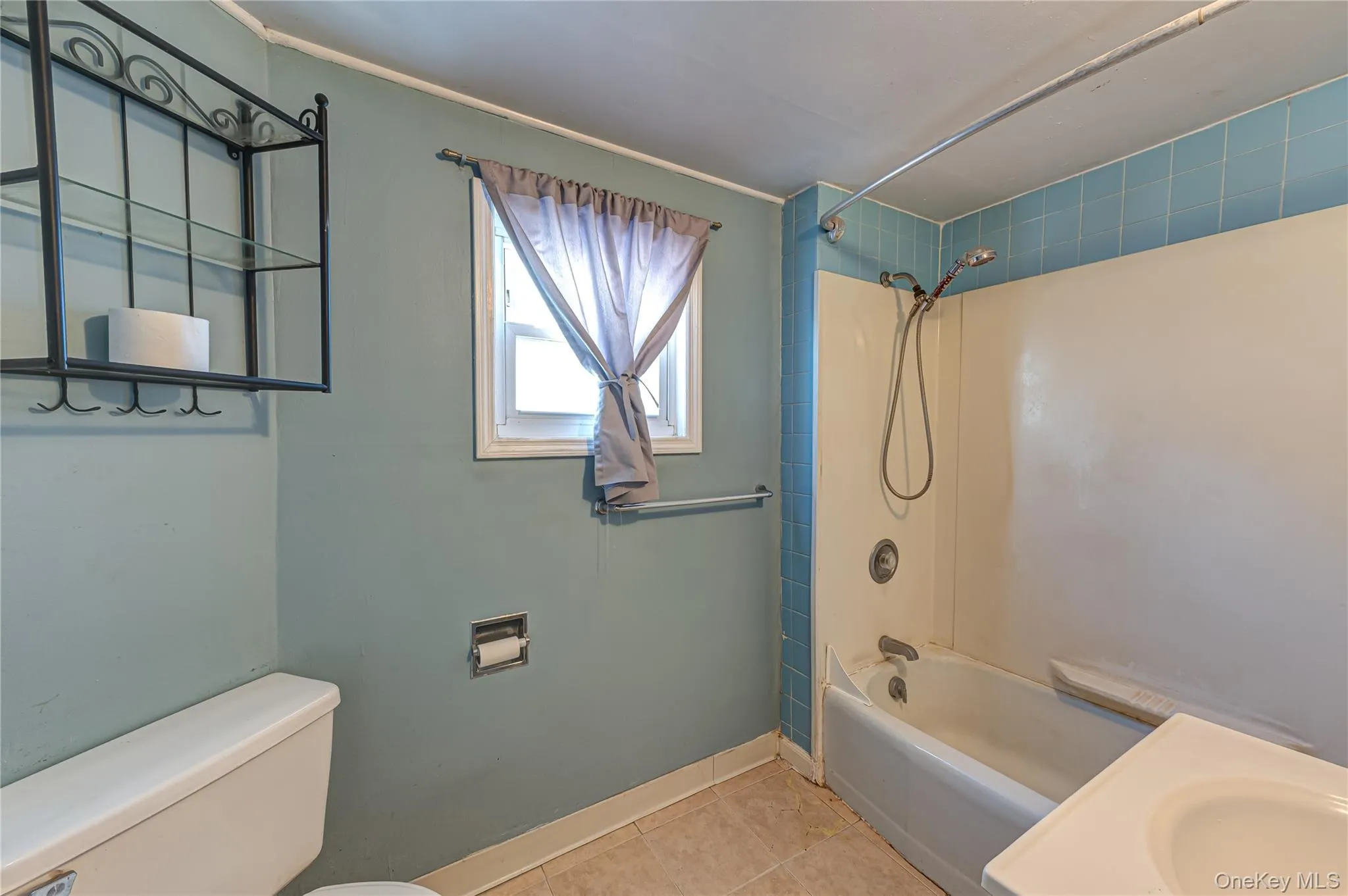 40 Bayside Avenue, Oyster Bay, NY, 2 Bedrooms Bedrooms, 5 Rooms Rooms,1 BathroomBathrooms,Residential Lease,For Rent,Bayside,0,993693 40 Bayside Avenue, Oyster Bay, NY, 2 Bedrooms Bedrooms, 5 Rooms Rooms,1 BathroomBathrooms,Residential Lease,For Rent,Bayside,0,993693