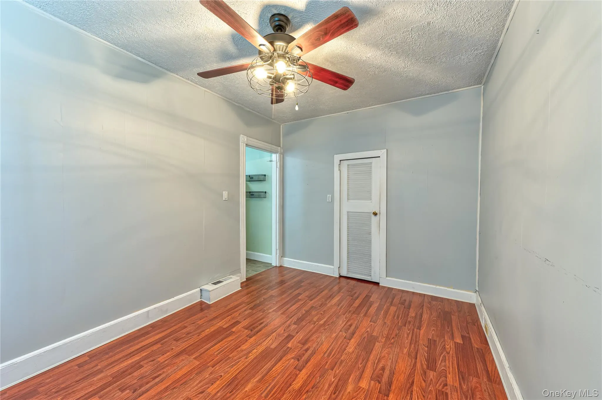 40 Bayside Avenue, Oyster Bay, NY, 2 Bedrooms Bedrooms, 5 Rooms Rooms,1 BathroomBathrooms,Residential Lease,For Rent,Bayside,0,993693 40 Bayside Avenue, Oyster Bay, NY, 2 Bedrooms Bedrooms, 5 Rooms Rooms,1 BathroomBathrooms,Residential Lease,For Rent,Bayside,0,993693