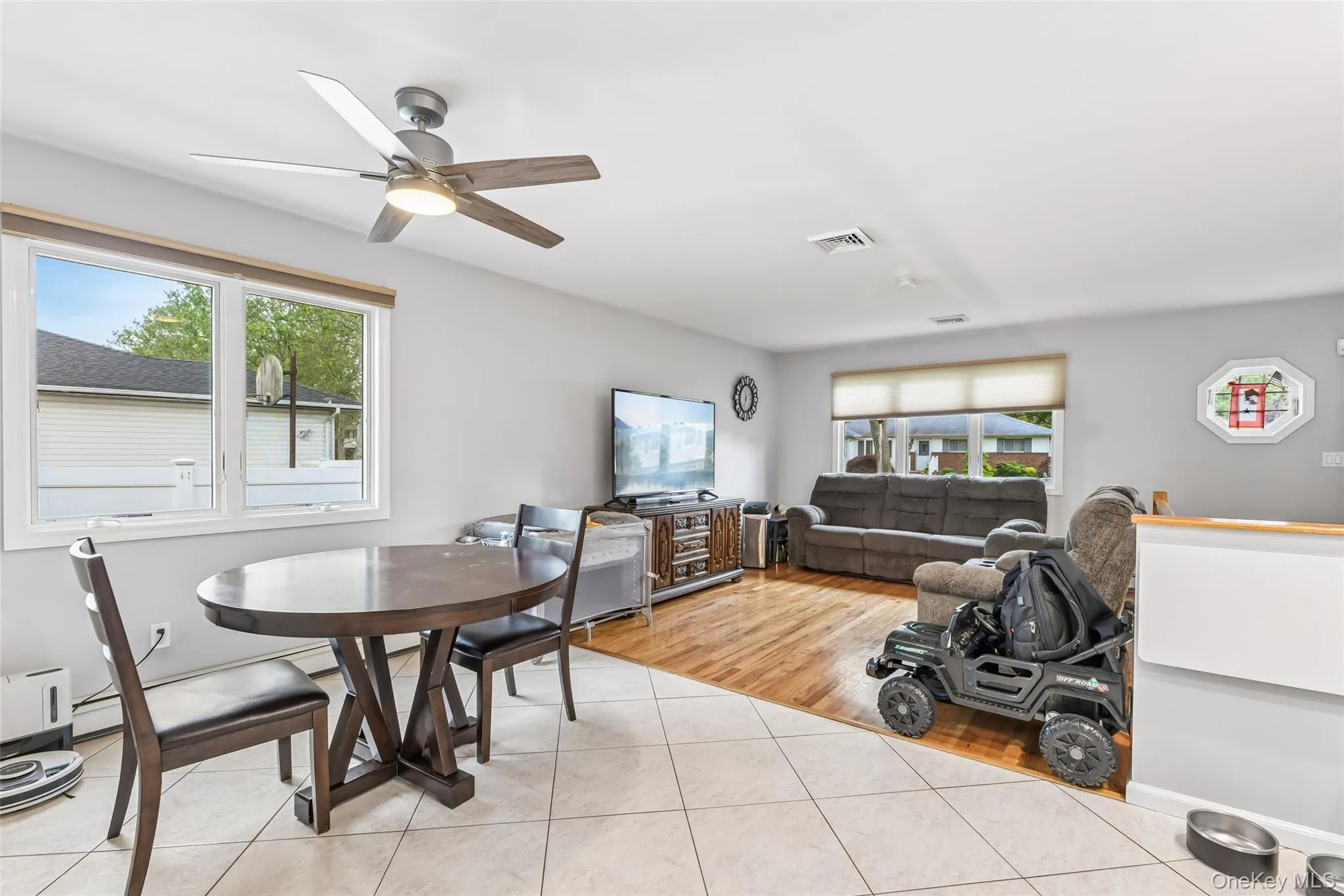 23 Middle Drive, Huntington, NY, 4 Bedrooms Bedrooms, 10 Rooms Rooms,3 BathroomsBathrooms,Residential,For Rent,Middle,0,993702 23 Middle Drive, Huntington, NY, 4 Bedrooms Bedrooms, 10 Rooms Rooms,3 BathroomsBathrooms,Residential,For Rent,Middle,0,993702