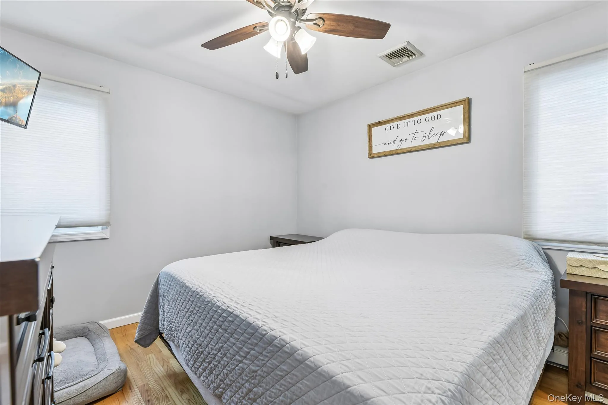 23 Middle Drive, Huntington, NY, 4 Bedrooms Bedrooms, 10 Rooms Rooms,3 BathroomsBathrooms,Residential,For Rent,Middle,0,993702 23 Middle Drive, Huntington, NY, 4 Bedrooms Bedrooms, 10 Rooms Rooms,3 BathroomsBathrooms,Residential,For Rent,Middle,0,993702
