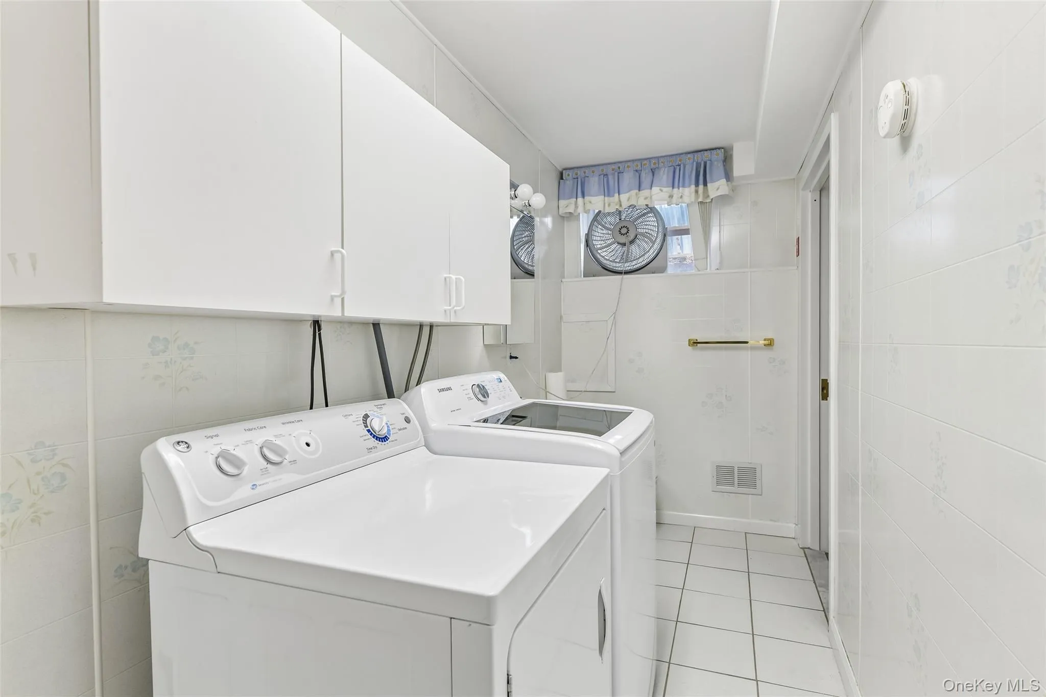 23 Middle Drive, Huntington, NY, 4 Bedrooms Bedrooms, 10 Rooms Rooms,3 BathroomsBathrooms,Residential,For Rent,Middle,0,993702 23 Middle Drive, Huntington, NY, 4 Bedrooms Bedrooms, 10 Rooms Rooms,3 BathroomsBathrooms,Residential,For Rent,Middle,0,993702