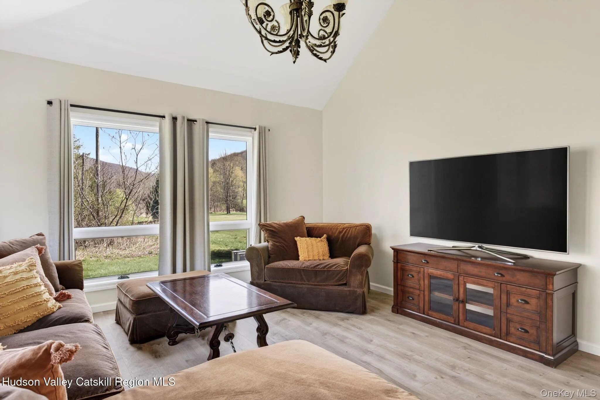 8643 New York Route 28, Shandaken, NY, 7 Bedrooms Bedrooms, 23 Rooms Rooms,5 BathroomsBathrooms,Residential,For Rent,New York Route 28,0,993710 8643 New York Route 28, Shandaken, NY, 7 Bedrooms Bedrooms, 23 Rooms Rooms,5 BathroomsBathrooms,Residential,For Rent,New York Route 28,0,993710