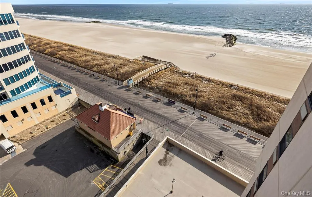 360 Shore Road, Long Beach, NY, 1 Bedroom Bedrooms, 3 Rooms Rooms,1 BathroomBathrooms,Residential Lease,For Rent,Shore,0,993725 360 Shore Road, Long Beach, NY, 1 Bedroom Bedrooms, 3 Rooms Rooms,1 BathroomBathrooms,Residential Lease,For Rent,Shore,0,993725