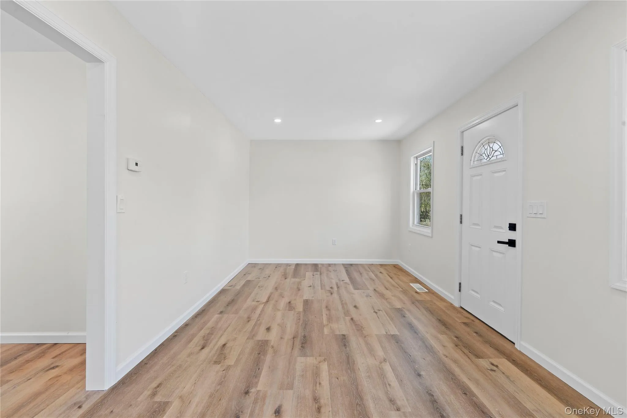 12 Hackensack Road, Brookhaven, NY, 3 Bedrooms Bedrooms, 5 Rooms Rooms,1 BathroomBathrooms,Residential Lease,For Rent,Hackensack,0,993735 12 Hackensack Road, Brookhaven, NY, 3 Bedrooms Bedrooms, 5 Rooms Rooms,1 BathroomBathrooms,Residential Lease,For Rent,Hackensack,0,993735