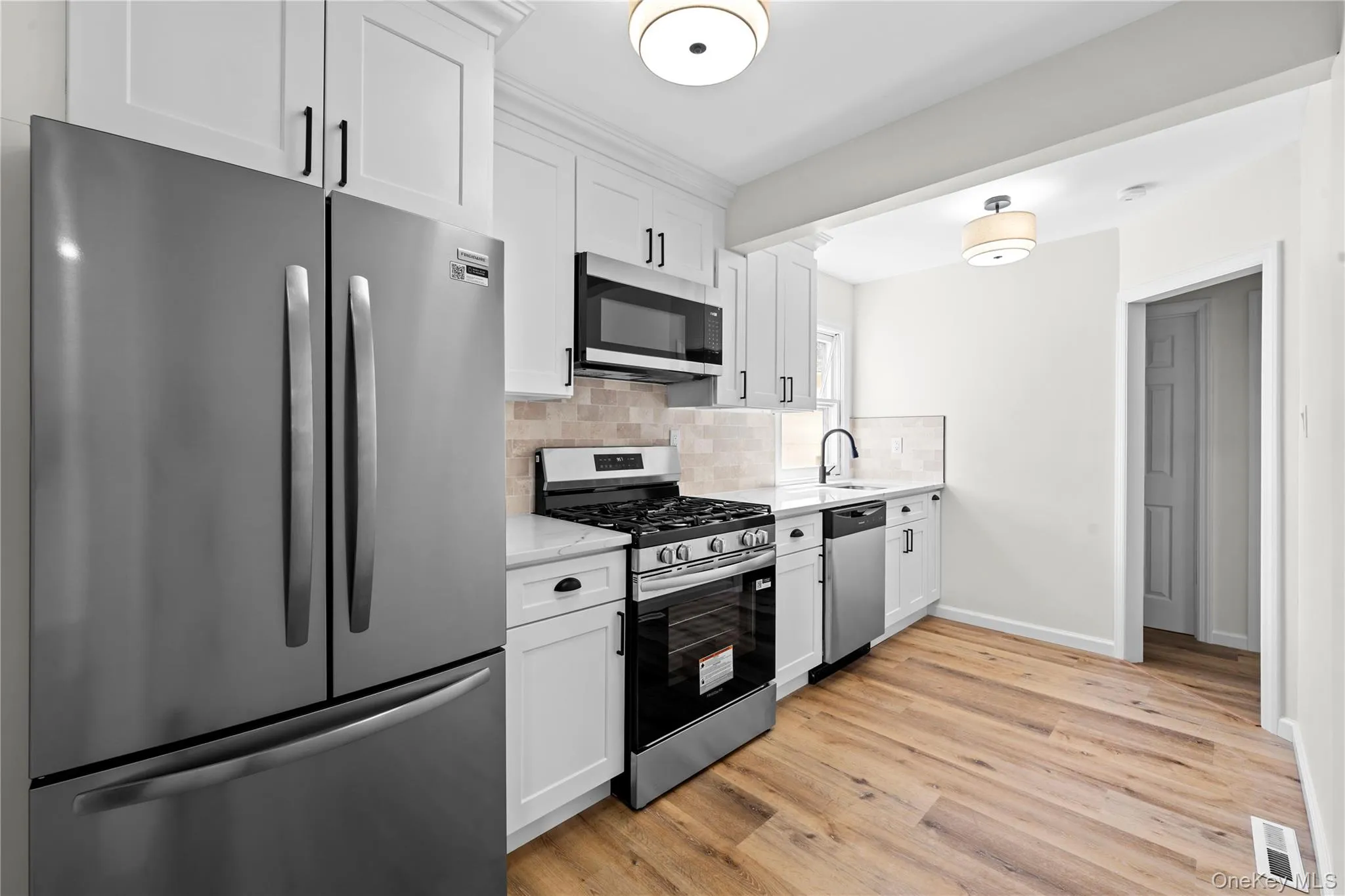 12 Hackensack Road, Brookhaven, NY, 3 Bedrooms Bedrooms, 5 Rooms Rooms,1 BathroomBathrooms,Residential Lease,For Rent,Hackensack,0,993735 12 Hackensack Road, Brookhaven, NY, 3 Bedrooms Bedrooms, 5 Rooms Rooms,1 BathroomBathrooms,Residential Lease,For Rent,Hackensack,0,993735