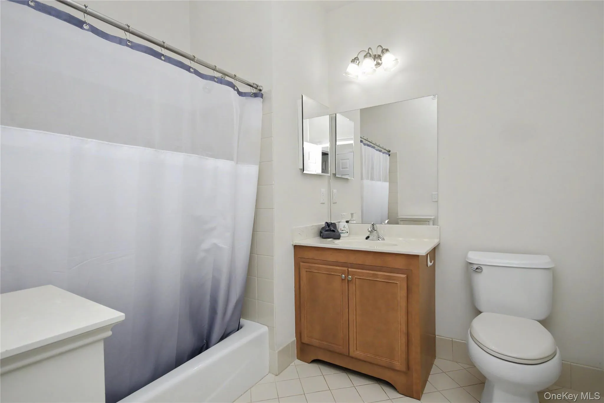 Second Full Bathroom Second Full Bathroom