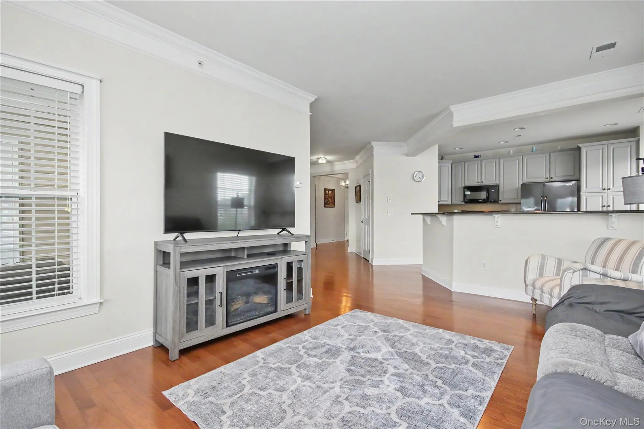 Open to Kitchen and Dining Room Open to Kitchen and Dining Room