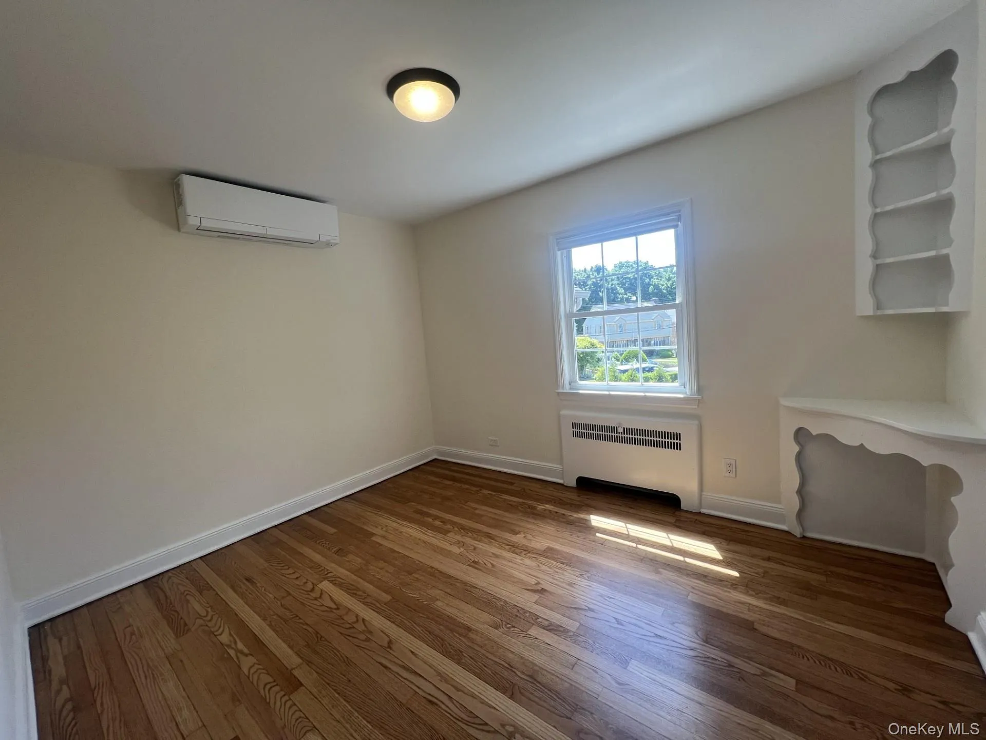Third Bedroom on the second floor Third Bedroom on the second floor