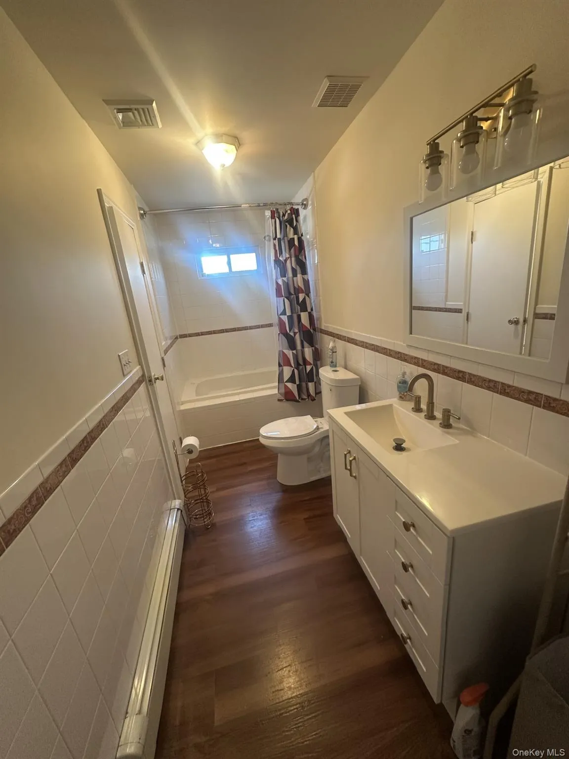 1 Hamlet Road, Hempstead, NY, 4 Bedrooms Bedrooms, 8 Rooms Rooms,2 BathroomsBathrooms,Residential Lease,For Rent,Hamlet,0,993763 1 Hamlet Road, Hempstead, NY, 4 Bedrooms Bedrooms, 8 Rooms Rooms,2 BathroomsBathrooms,Residential Lease,For Rent,Hamlet,0,993763