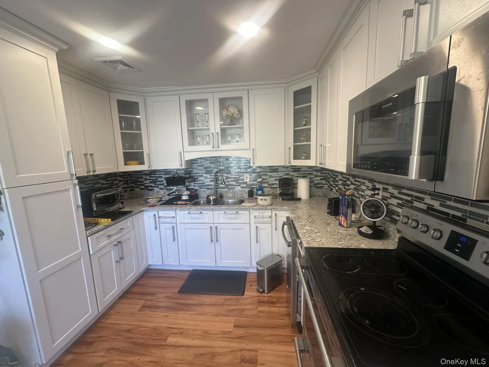 1 Hamlet Road, Hempstead, NY, 4 Bedrooms Bedrooms, 8 Rooms Rooms,2 BathroomsBathrooms,Residential Lease,For Rent,Hamlet,0,993763 1 Hamlet Road, Hempstead, NY, 4 Bedrooms Bedrooms, 8 Rooms Rooms,2 BathroomsBathrooms,Residential Lease,For Rent,Hamlet,0,993763