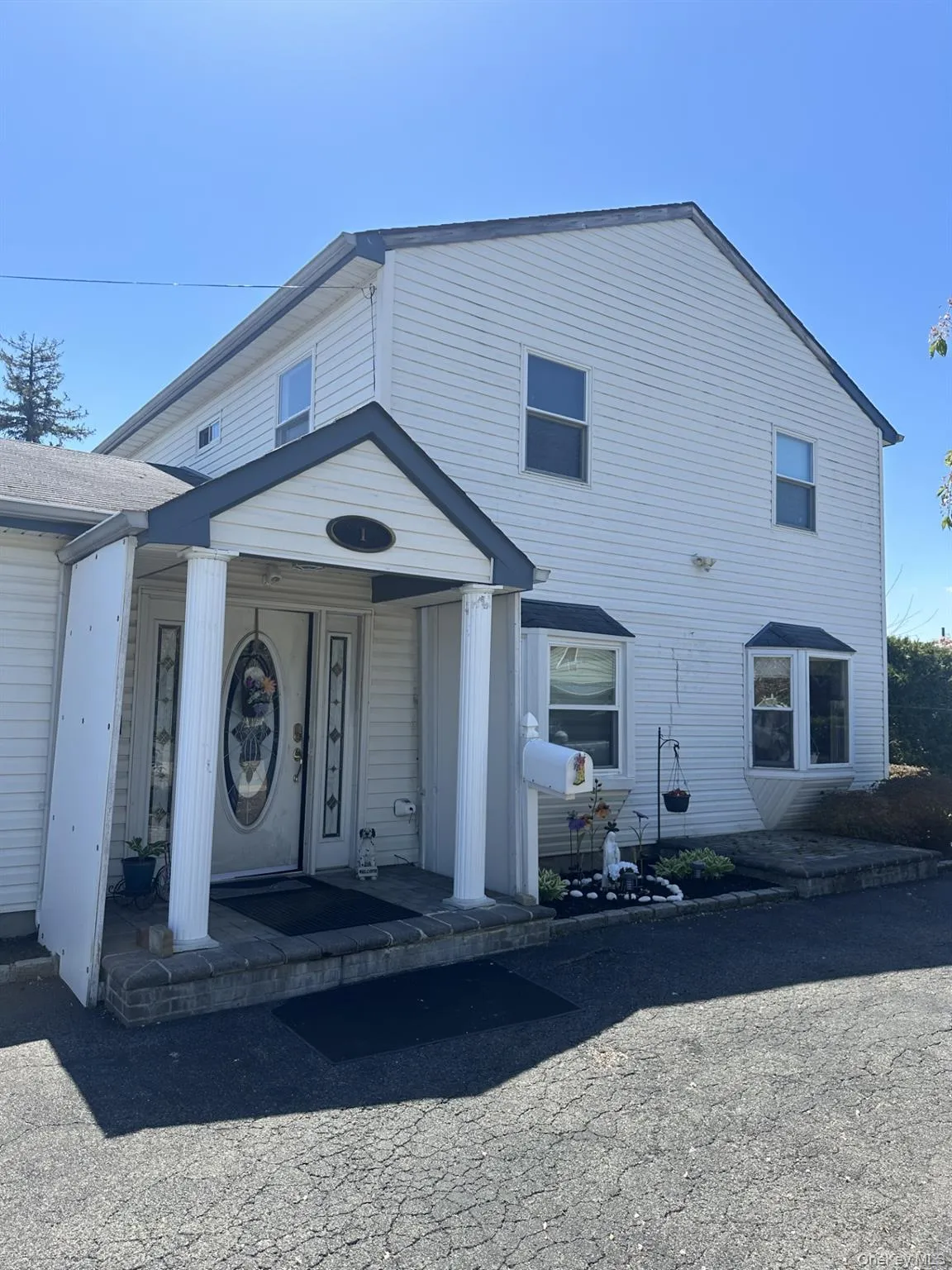 1 Hamlet Road, Hempstead, NY, 4 Bedrooms Bedrooms, 8 Rooms Rooms,2 BathroomsBathrooms,Residential Lease,For Rent,Hamlet,0,993763 1 Hamlet Road, Hempstead, NY, 4 Bedrooms Bedrooms, 8 Rooms Rooms,2 BathroomsBathrooms,Residential Lease,For Rent,Hamlet,0,993763