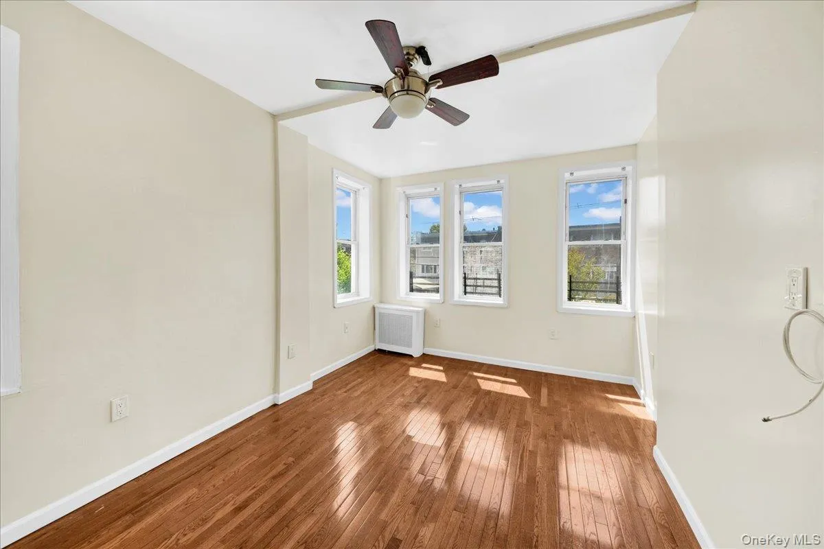 1129 -2nd Fl front apt #3 221st, New York, NY, 1 Bedroom Bedrooms, 4 Rooms Rooms,1 BathroomBathrooms,Residential Lease,For Rent,221st,0,993774 1129 -2nd Fl front apt #3 221st, New York, NY, 1 Bedroom Bedrooms, 4 Rooms Rooms,1 BathroomBathrooms,Residential Lease,For Rent,221st,0,993774