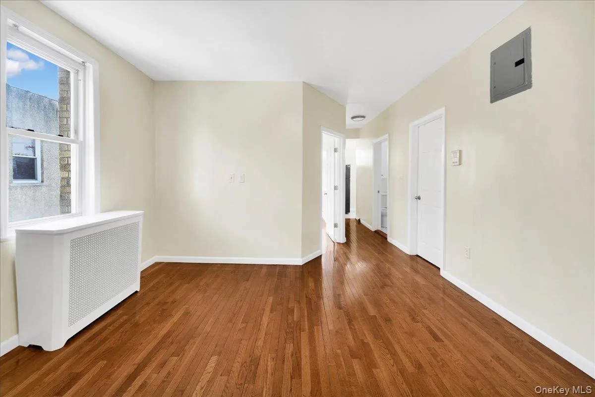 1129 -2nd Fl front apt #3 221st, New York, NY, 1 Bedroom Bedrooms, 4 Rooms Rooms,1 BathroomBathrooms,Residential Lease,For Rent,221st,0,993774 1129 -2nd Fl front apt #3 221st, New York, NY, 1 Bedroom Bedrooms, 4 Rooms Rooms,1 BathroomBathrooms,Residential Lease,For Rent,221st,0,993774