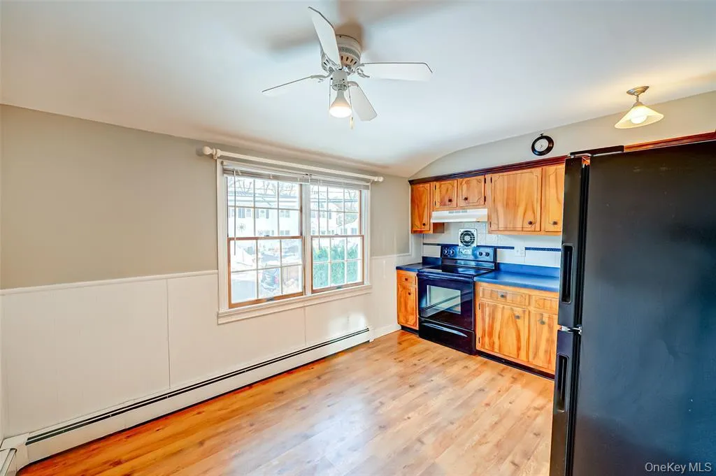 13A Homeland Drive, Huntington, NY, 3 Bedrooms Bedrooms, 7 Rooms Rooms,2 BathroomsBathrooms,Residential Lease,For Rent,Homeland,0,993784 13A Homeland Drive, Huntington, NY, 3 Bedrooms Bedrooms, 7 Rooms Rooms,2 BathroomsBathrooms,Residential Lease,For Rent,Homeland,0,993784