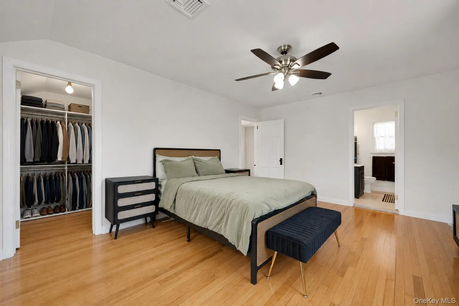 462 Rich Avenue, Mount Vernon, NY, 3 Bedrooms Bedrooms, 6 Rooms Rooms,2 BathroomsBathrooms,Residential,For Rent,Rich,0,993785 462 Rich Avenue, Mount Vernon, NY, 3 Bedrooms Bedrooms, 6 Rooms Rooms,2 BathroomsBathrooms,Residential,For Rent,Rich,0,993785