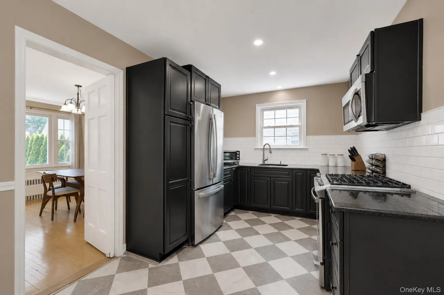 462 Rich Avenue, Mount Vernon, NY, 3 Bedrooms Bedrooms, 6 Rooms Rooms,2 BathroomsBathrooms,Residential,For Rent,Rich,0,993785 462 Rich Avenue, Mount Vernon, NY, 3 Bedrooms Bedrooms, 6 Rooms Rooms,2 BathroomsBathrooms,Residential,For Rent,Rich,0,993785