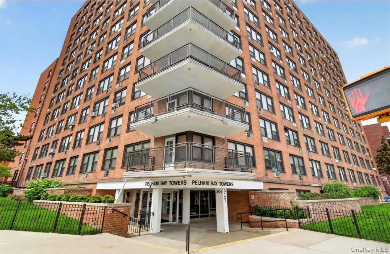 3121 Middletown Road, New York, NY, 1 Bedroom Bedrooms, 4 Rooms Rooms,1 BathroomBathrooms,Residential,For Rent,Middletown,0,993802 3121 Middletown Road, New York, NY, 1 Bedroom Bedrooms, 4 Rooms Rooms,1 BathroomBathrooms,Residential,For Rent,Middletown,0,993802