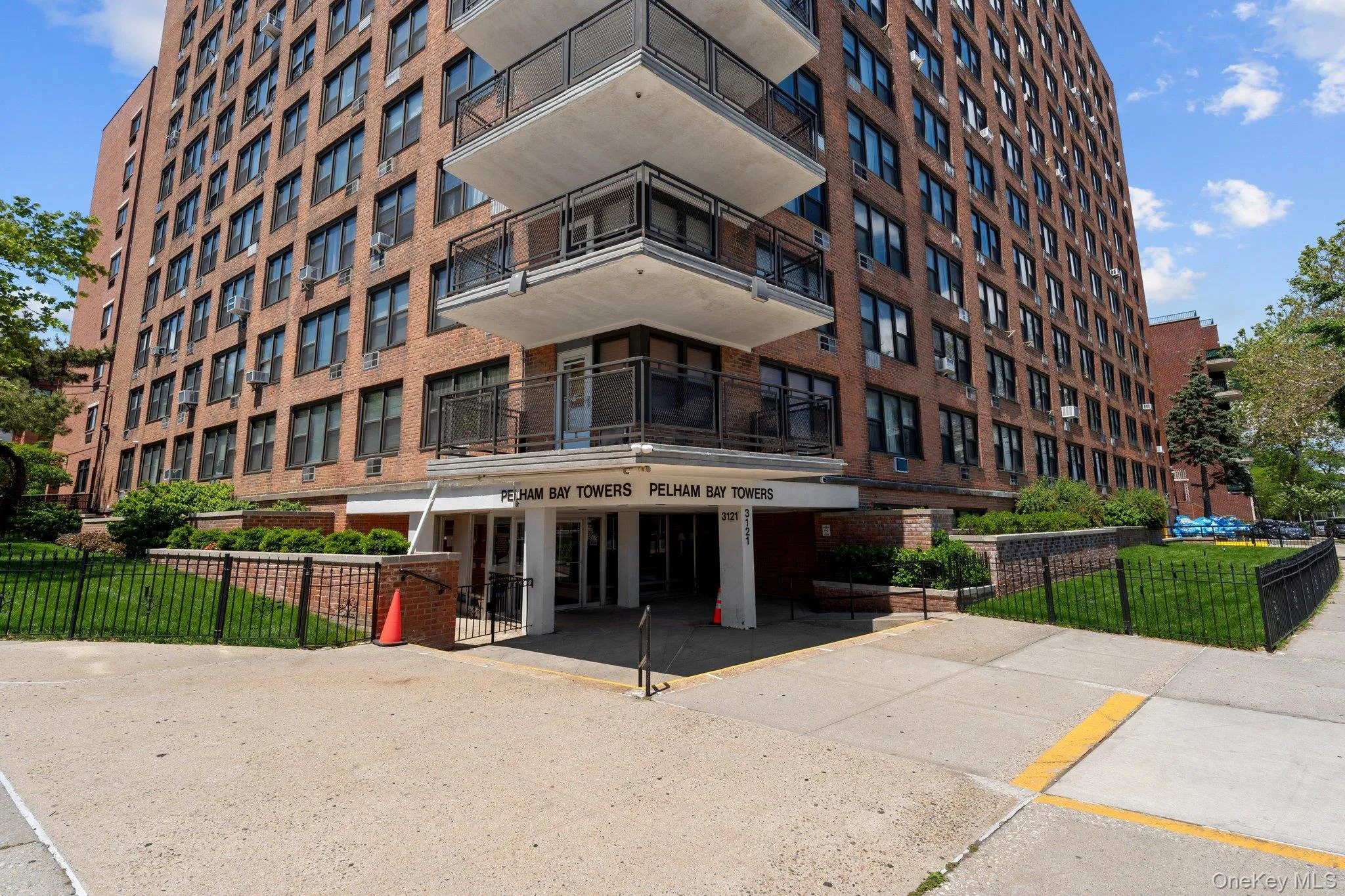 3121 Middletown Road, New York, NY, 1 Bedroom Bedrooms, 4 Rooms Rooms,1 BathroomBathrooms,Residential,For Rent,Middletown,0,993802 3121 Middletown Road, New York, NY, 1 Bedroom Bedrooms, 4 Rooms Rooms,1 BathroomBathrooms,Residential,For Rent,Middletown,0,993802
