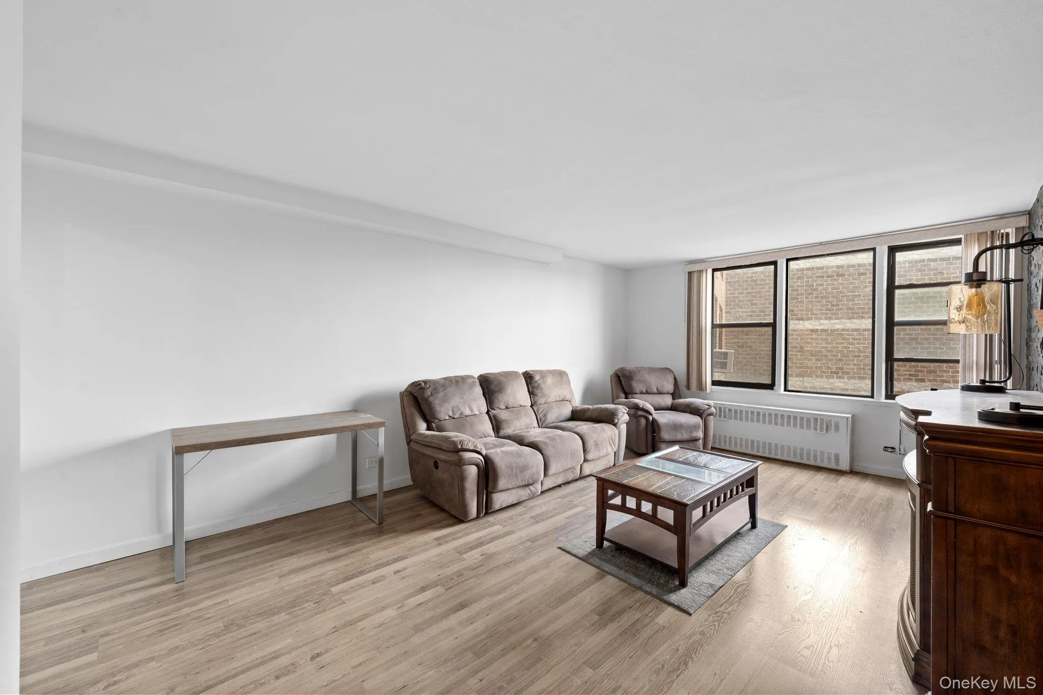 3121 Middletown Road, New York, NY, 1 Bedroom Bedrooms, 4 Rooms Rooms,1 BathroomBathrooms,Residential,For Rent,Middletown,0,993802 3121 Middletown Road, New York, NY, 1 Bedroom Bedrooms, 4 Rooms Rooms,1 BathroomBathrooms,Residential,For Rent,Middletown,0,993802