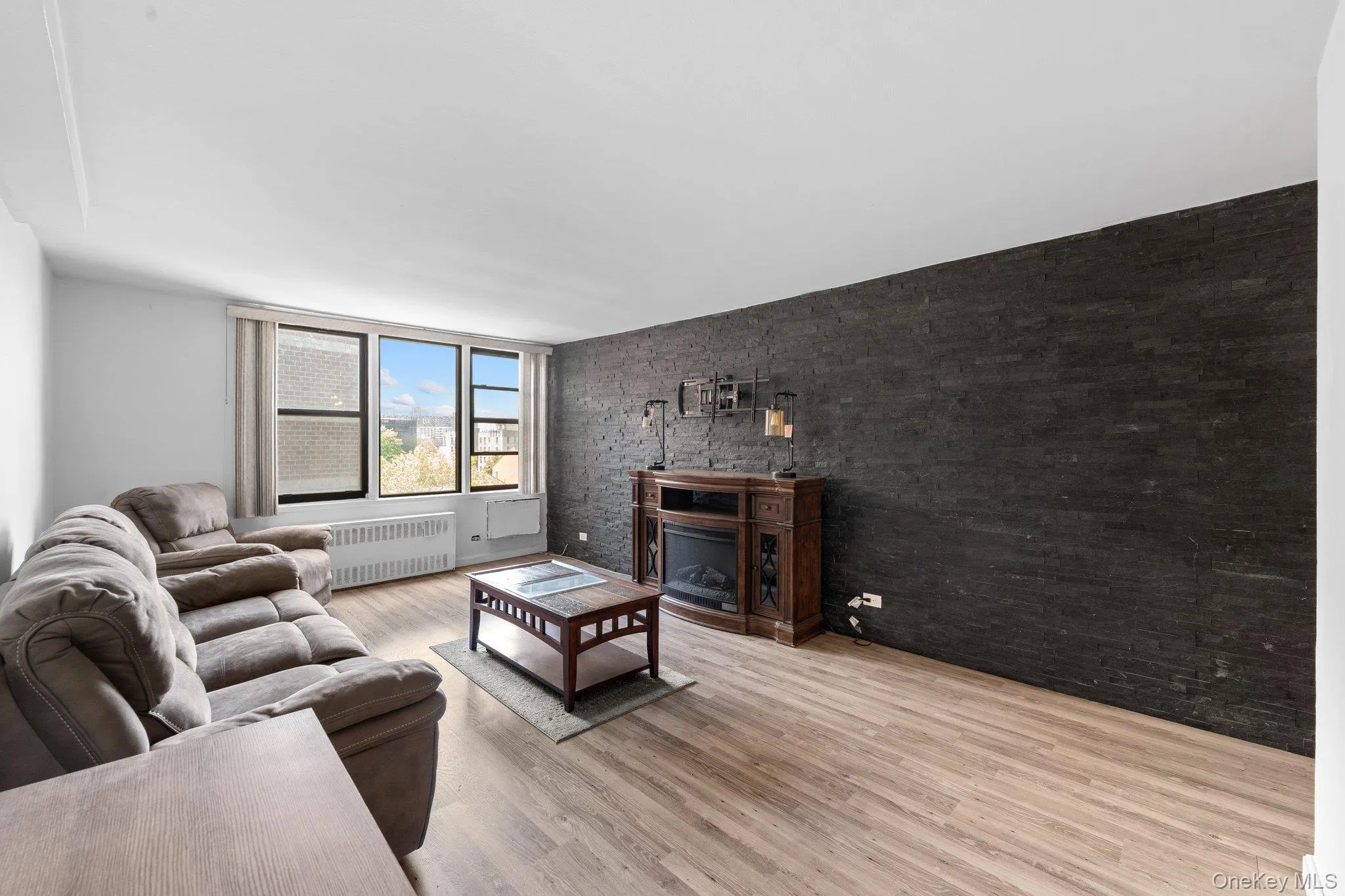 3121 Middletown Road, New York, NY, 1 Bedroom Bedrooms, 4 Rooms Rooms,1 BathroomBathrooms,Residential,For Rent,Middletown,0,993802 3121 Middletown Road, New York, NY, 1 Bedroom Bedrooms, 4 Rooms Rooms,1 BathroomBathrooms,Residential,For Rent,Middletown,0,993802