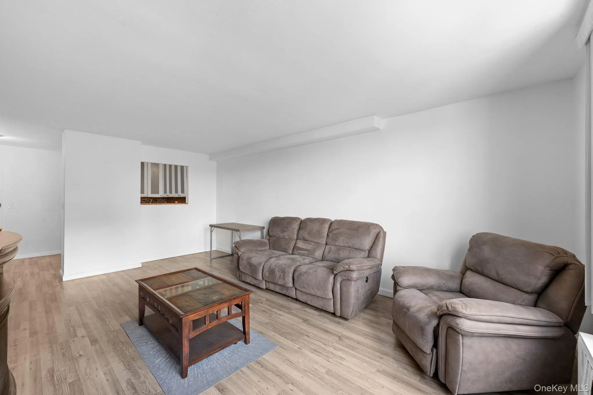 3121 Middletown Road, New York, NY, 1 Bedroom Bedrooms, 4 Rooms Rooms,1 BathroomBathrooms,Residential,For Rent,Middletown,0,993802 3121 Middletown Road, New York, NY, 1 Bedroom Bedrooms, 4 Rooms Rooms,1 BathroomBathrooms,Residential,For Rent,Middletown,0,993802