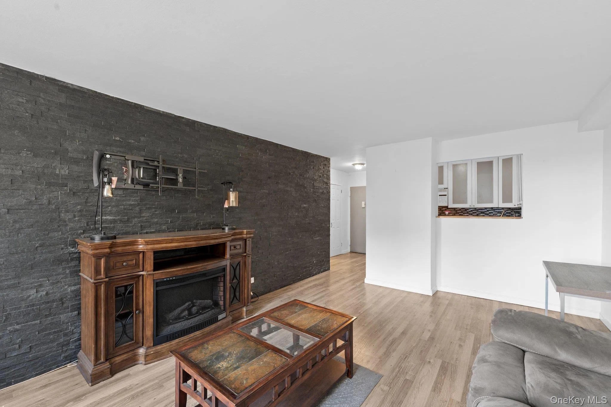 3121 Middletown Road, New York, NY, 1 Bedroom Bedrooms, 4 Rooms Rooms,1 BathroomBathrooms,Residential,For Rent,Middletown,0,993802 3121 Middletown Road, New York, NY, 1 Bedroom Bedrooms, 4 Rooms Rooms,1 BathroomBathrooms,Residential,For Rent,Middletown,0,993802
