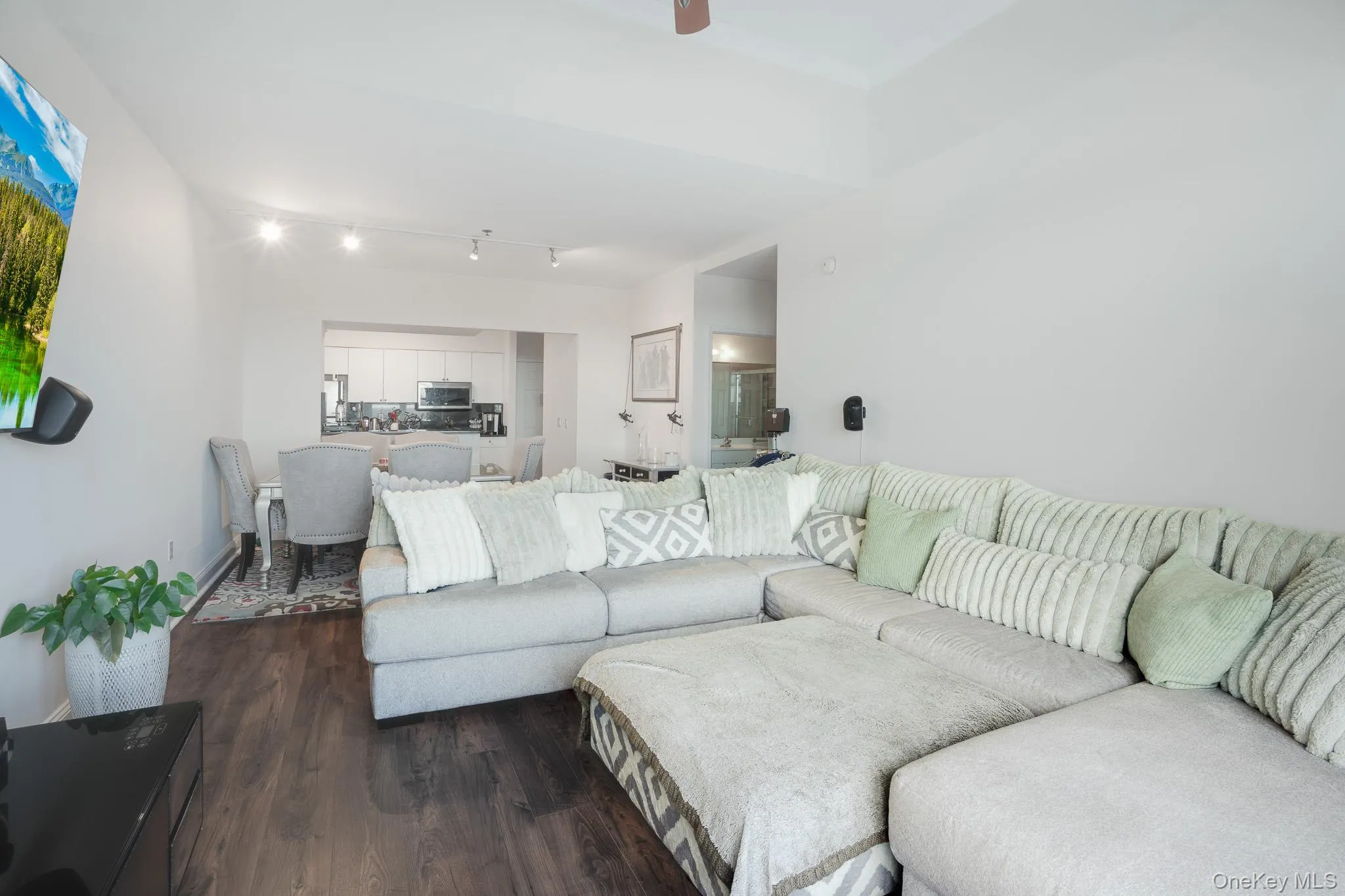 100 New Roc City Plaza, New Rochelle, NY, 1 Bedroom Bedrooms, 2 Rooms Rooms,1 BathroomBathrooms,Residential Lease,For Rent,New Roc City,0,993805 100 New Roc City Plaza, New Rochelle, NY, 1 Bedroom Bedrooms, 2 Rooms Rooms,1 BathroomBathrooms,Residential Lease,For Rent,New Roc City,0,993805