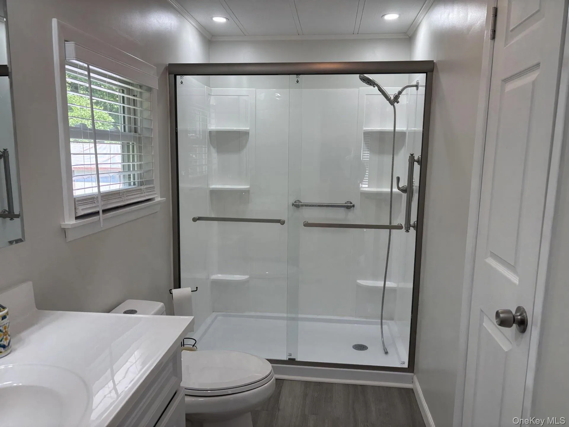 101 West Lane, Riverhead, NY, 2 Bedrooms Bedrooms, 8 Rooms Rooms,2 BathroomsBathrooms,Residential,For Rent,West,0,993806 101 West Lane, Riverhead, NY, 2 Bedrooms Bedrooms, 8 Rooms Rooms,2 BathroomsBathrooms,Residential,For Rent,West,0,993806