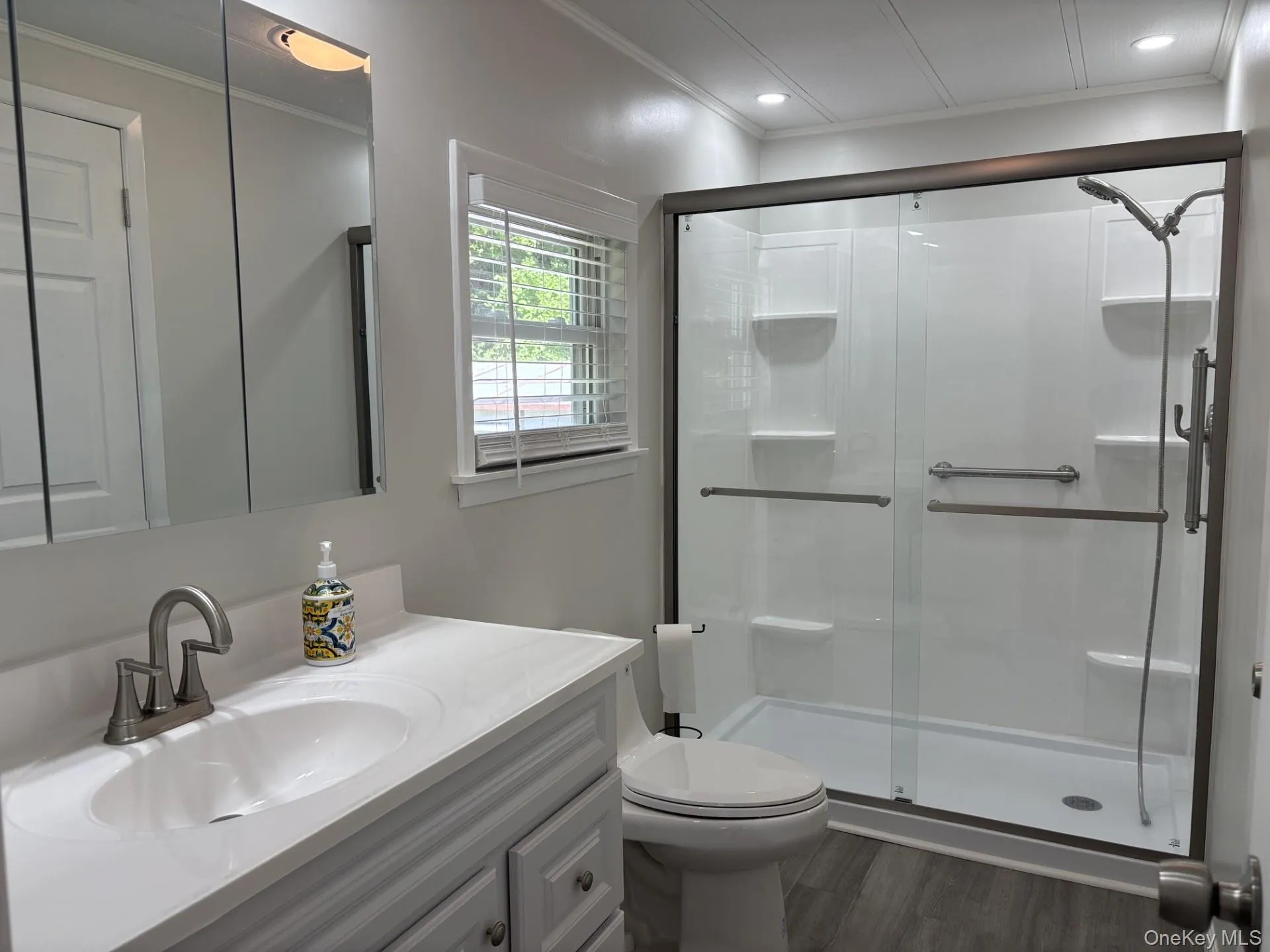 101 West Lane, Riverhead, NY, 2 Bedrooms Bedrooms, 8 Rooms Rooms,2 BathroomsBathrooms,Residential,For Rent,West,0,993806 101 West Lane, Riverhead, NY, 2 Bedrooms Bedrooms, 8 Rooms Rooms,2 BathroomsBathrooms,Residential,For Rent,West,0,993806