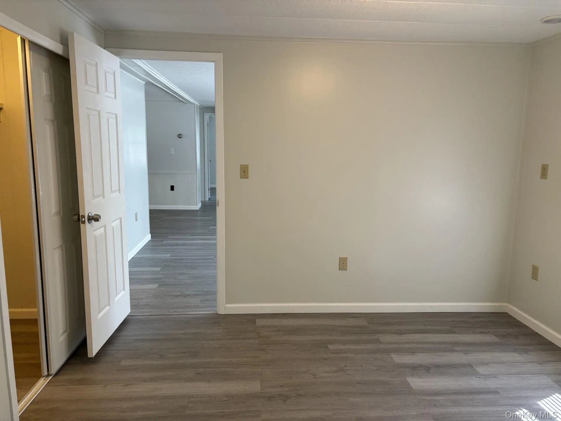 101 West Lane, Riverhead, NY, 2 Bedrooms Bedrooms, 8 Rooms Rooms,2 BathroomsBathrooms,Residential,For Rent,West,0,993806 101 West Lane, Riverhead, NY, 2 Bedrooms Bedrooms, 8 Rooms Rooms,2 BathroomsBathrooms,Residential,For Rent,West,0,993806