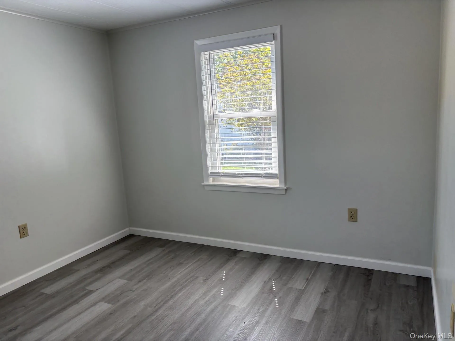 101 West Lane, Riverhead, NY, 2 Bedrooms Bedrooms, 8 Rooms Rooms,2 BathroomsBathrooms,Residential,For Rent,West,0,993806 101 West Lane, Riverhead, NY, 2 Bedrooms Bedrooms, 8 Rooms Rooms,2 BathroomsBathrooms,Residential,For Rent,West,0,993806